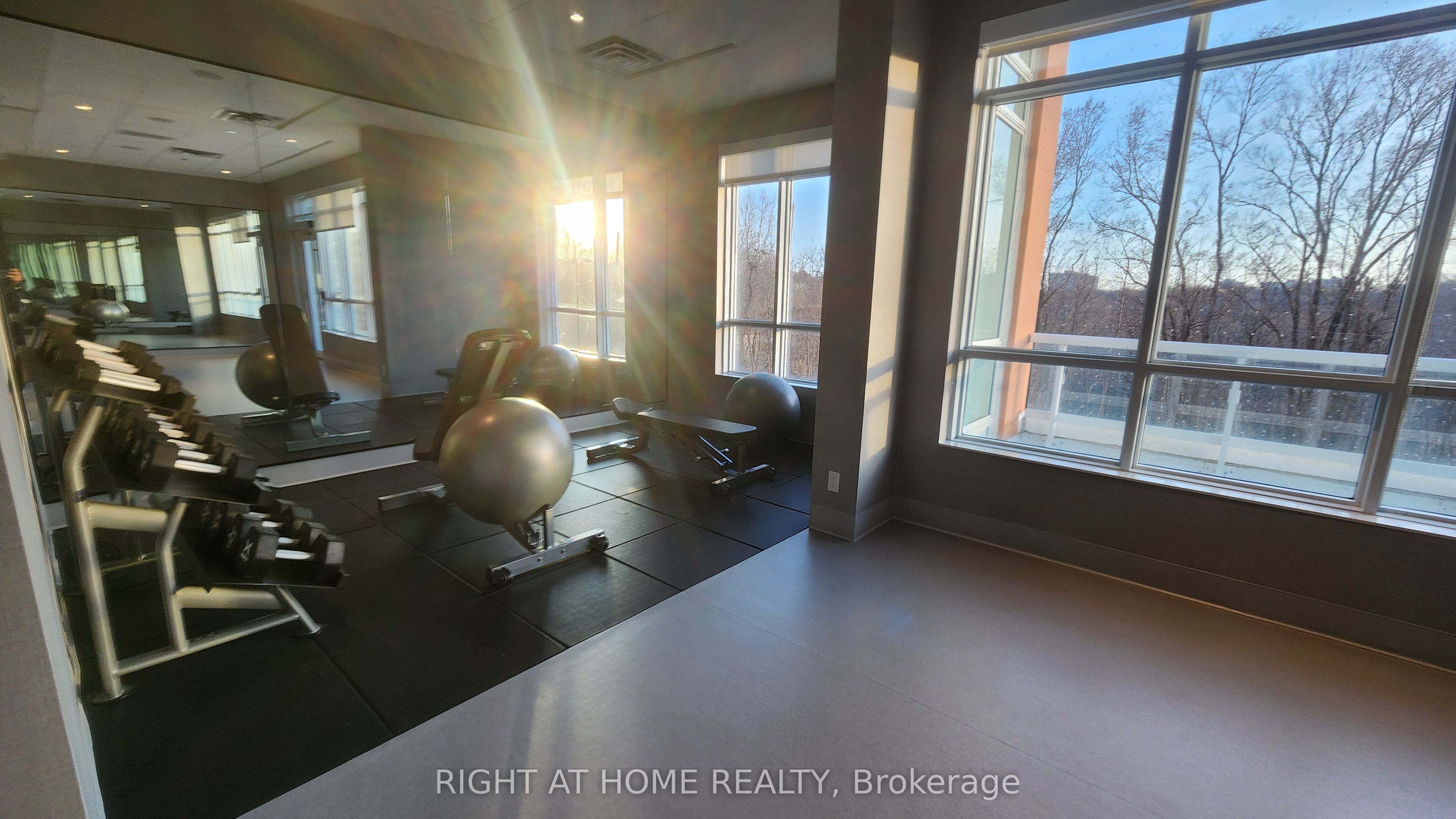 10 Wilby Crescent, #1801-S