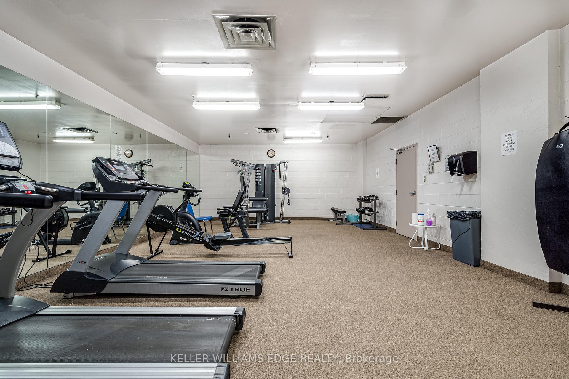 2 Bedrooms Condo at 5090 Pinedale, Burlington For sale