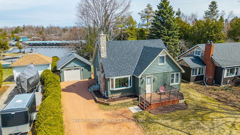 88 Simcoe