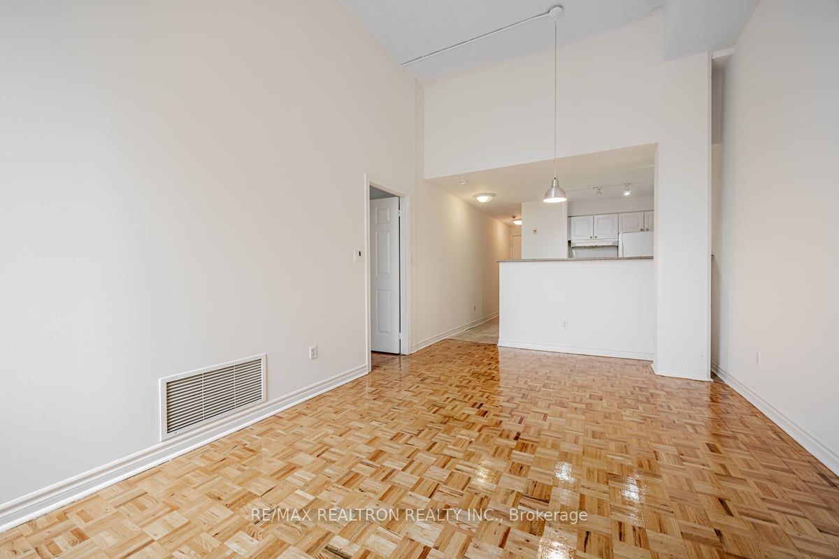 1401 Dupont Street, #225