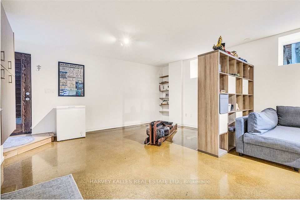163 Belsize Drive