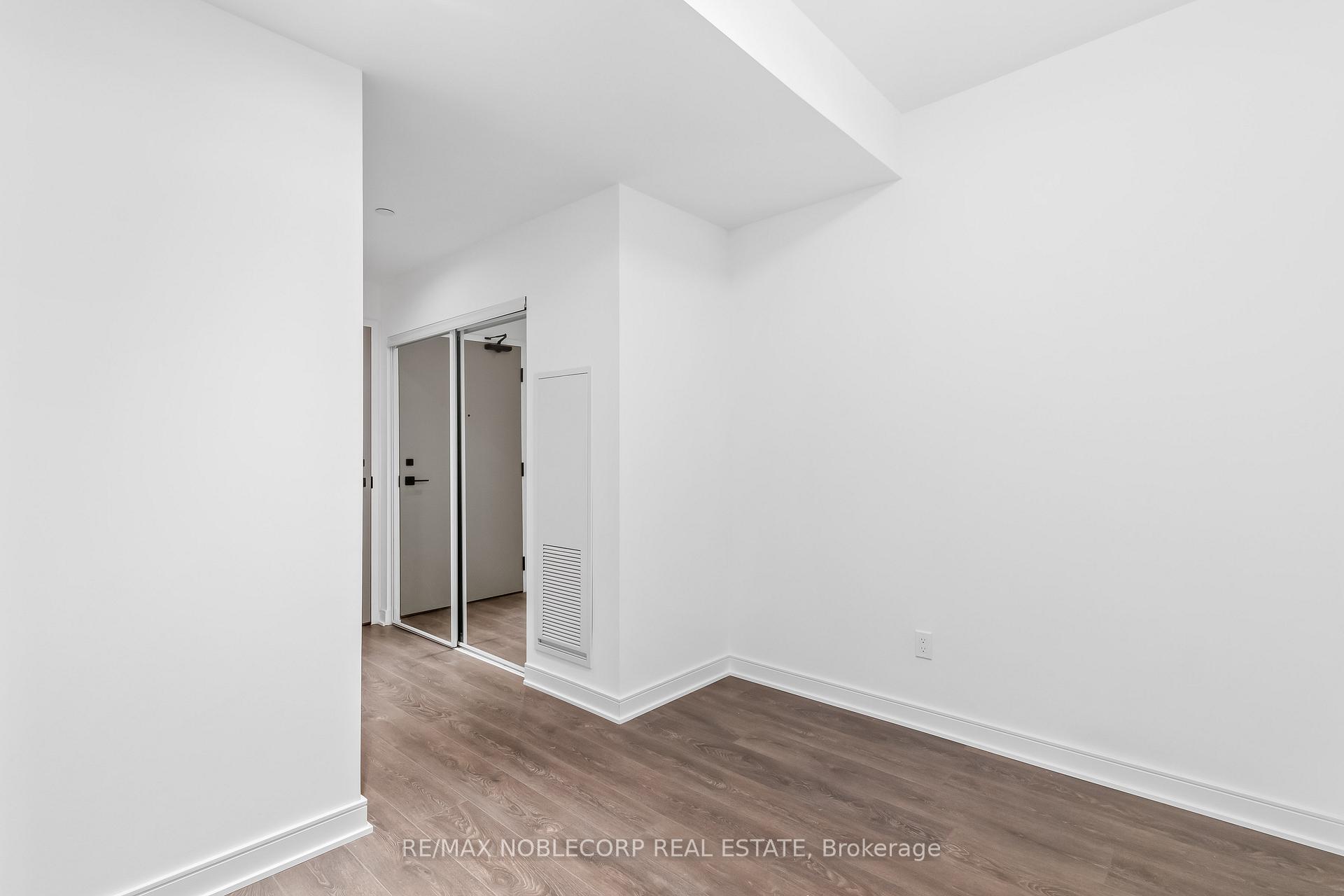 2 Bedrooms Condo at 60 Tannery, Toronto For sale