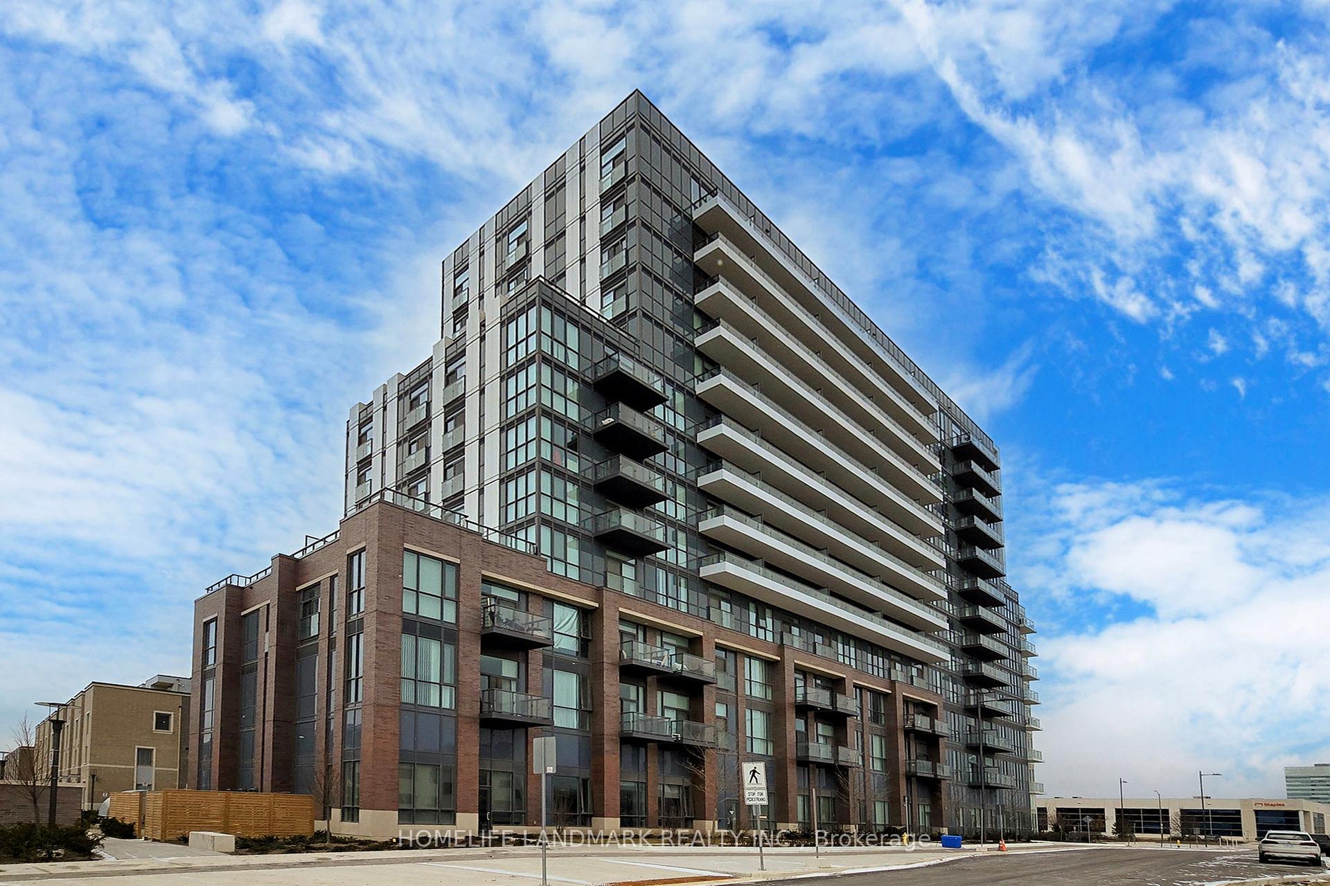 2 Bedrooms Condo at 60 Honeycrisp, Vaughan For sale