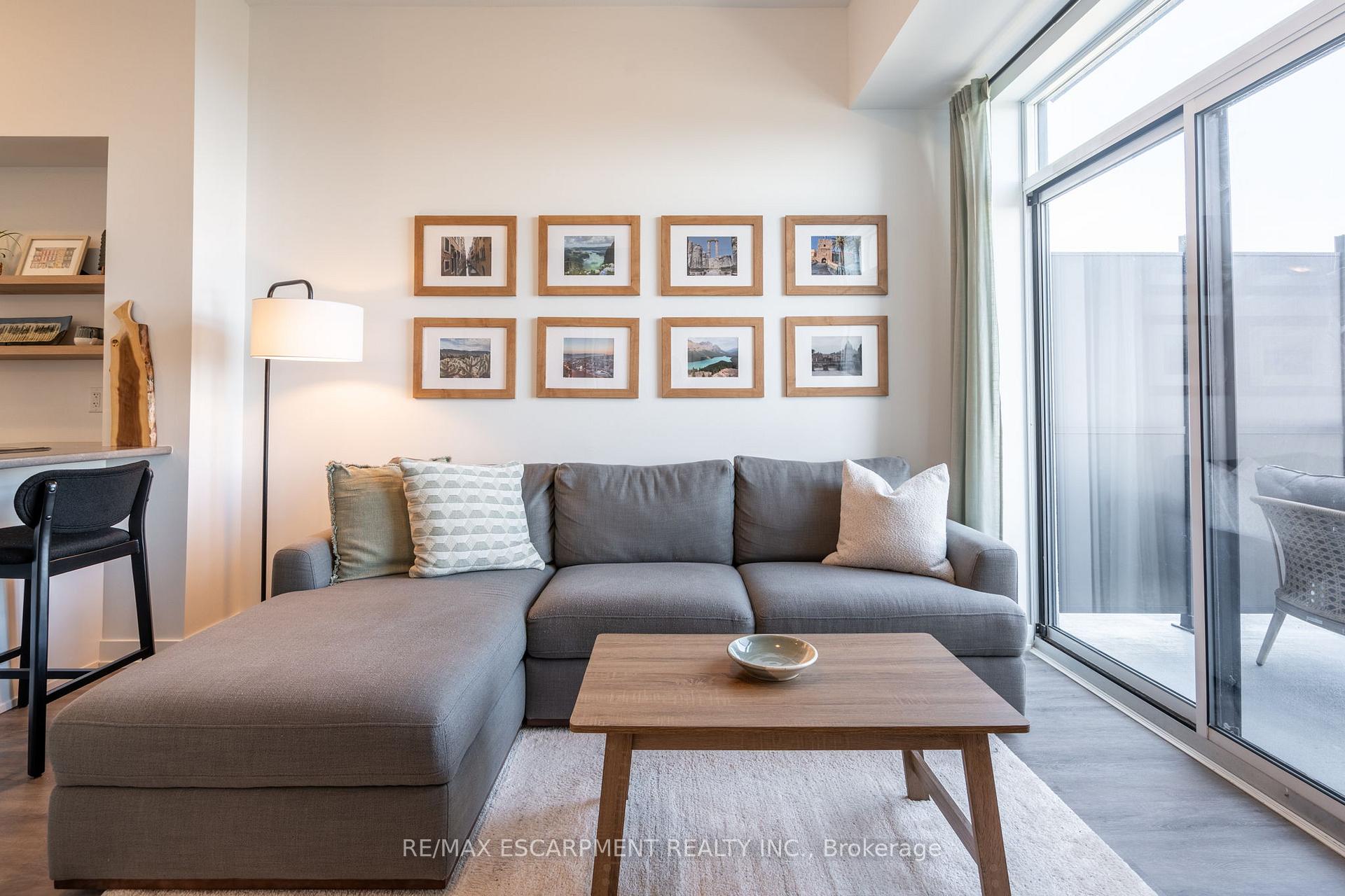 1 Bedroom Condo at 600 North Service, Hamilton For sale