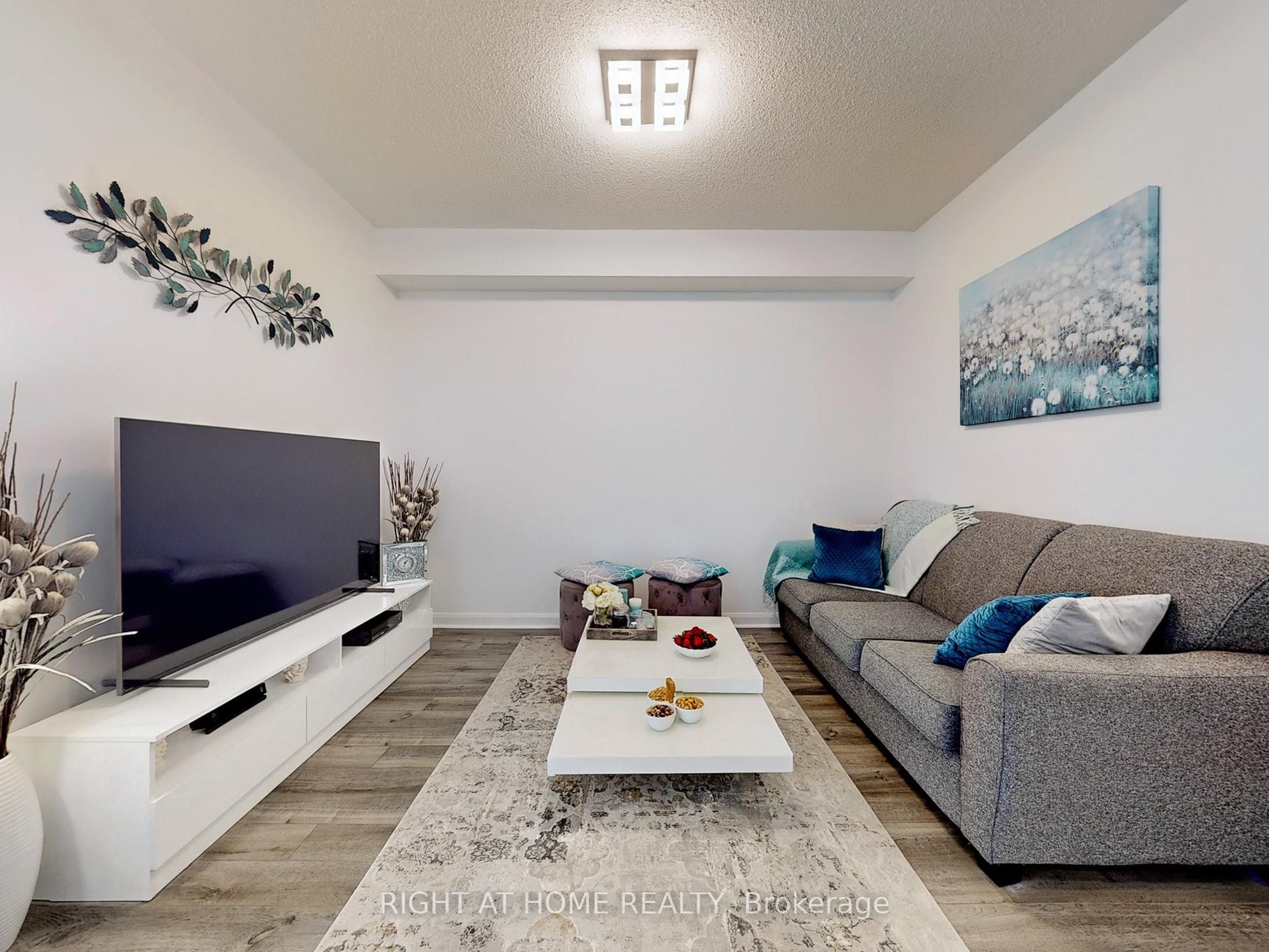 111 Elizabeth Street, #1702