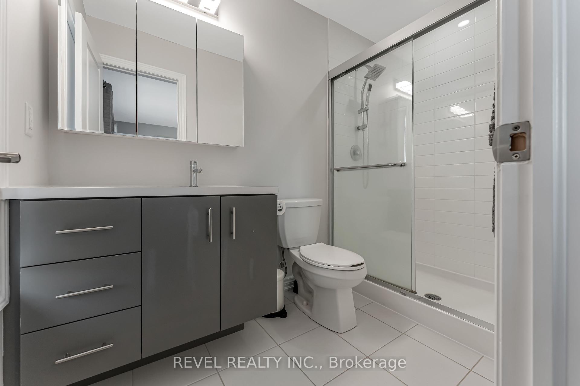 3 Bedrooms Condo at 288 Glover, Hamilton For sale