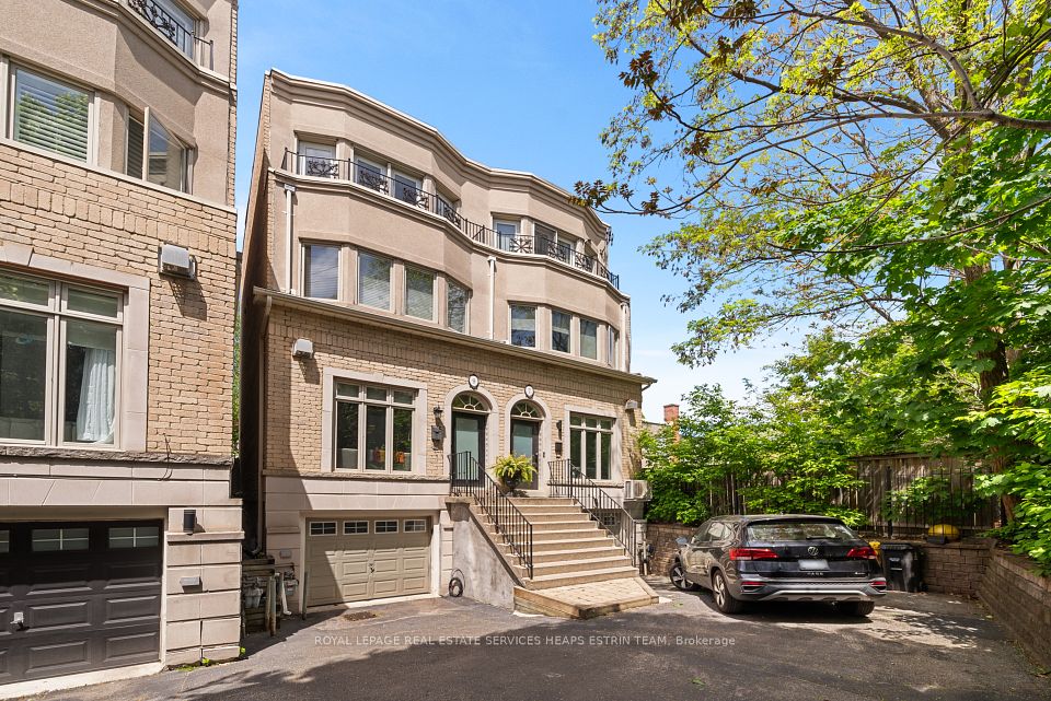 9 Gange Avenue, Toronto, ON M4V 2B4