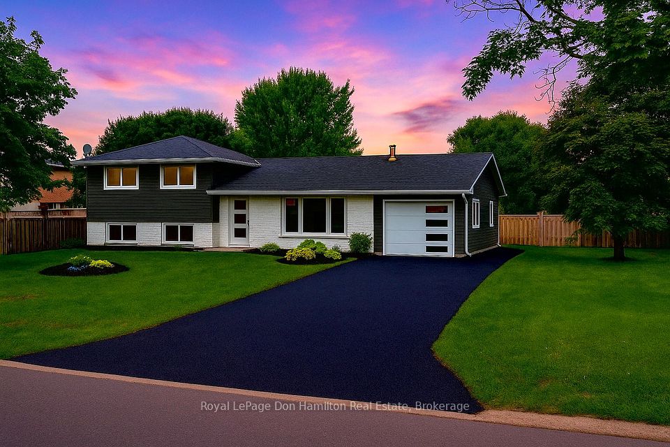 83 Lorne