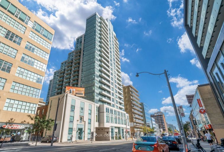 212 Eglinton