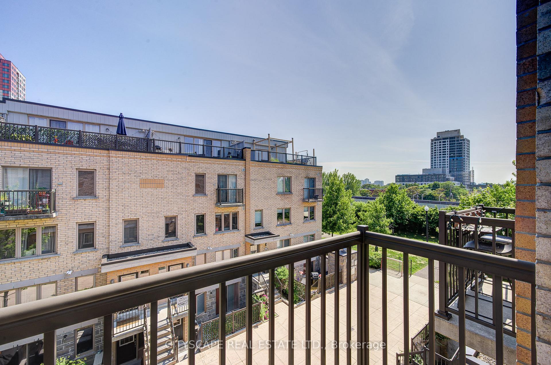 3 Bedrooms Condo at 16 Foundry, Toronto For sale