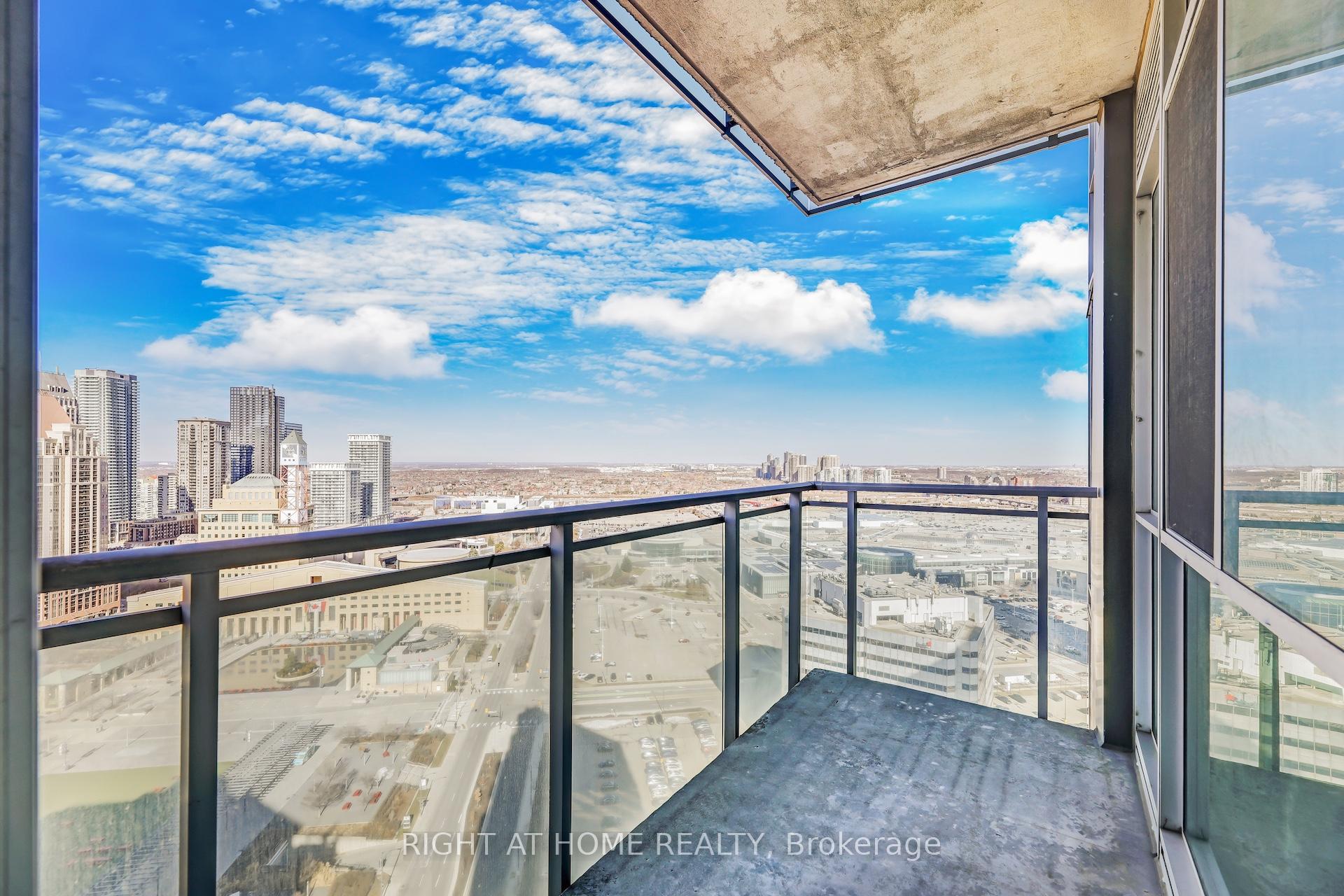 2 Bedrooms Condo at 3939 Duke Of York, Mississauga For sale