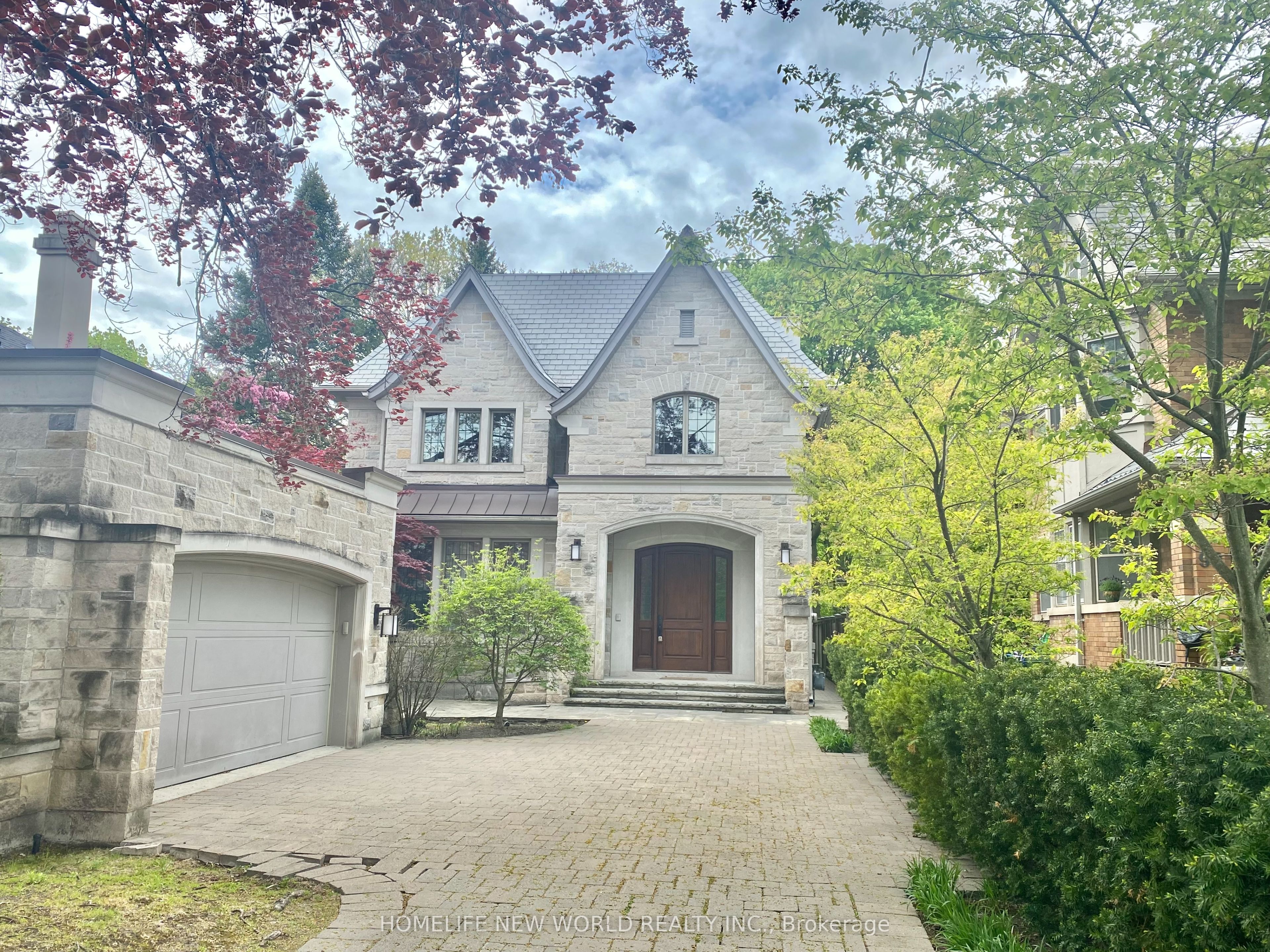 94 Inglewood Drive, Toronto, ON M4T 1H5