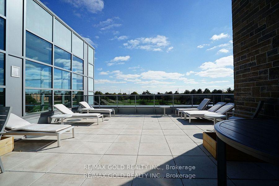 2 Bedrooms Condo at 4633 Glen Erin, Mississauga For sale