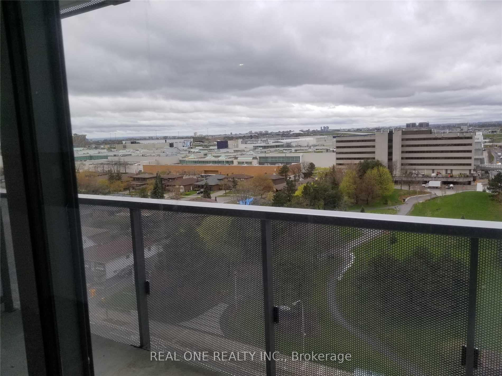 2 Bedrooms Condo at 160 Flemington,  Toronto For sale