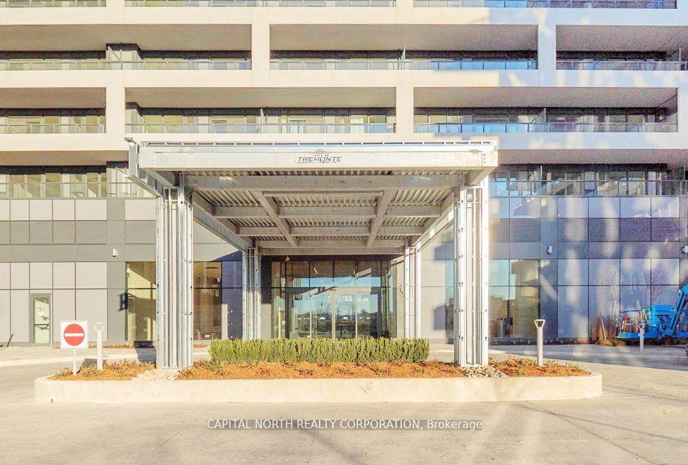 1 Bedroom Condo at 8960 Jane, Vaughan For sale