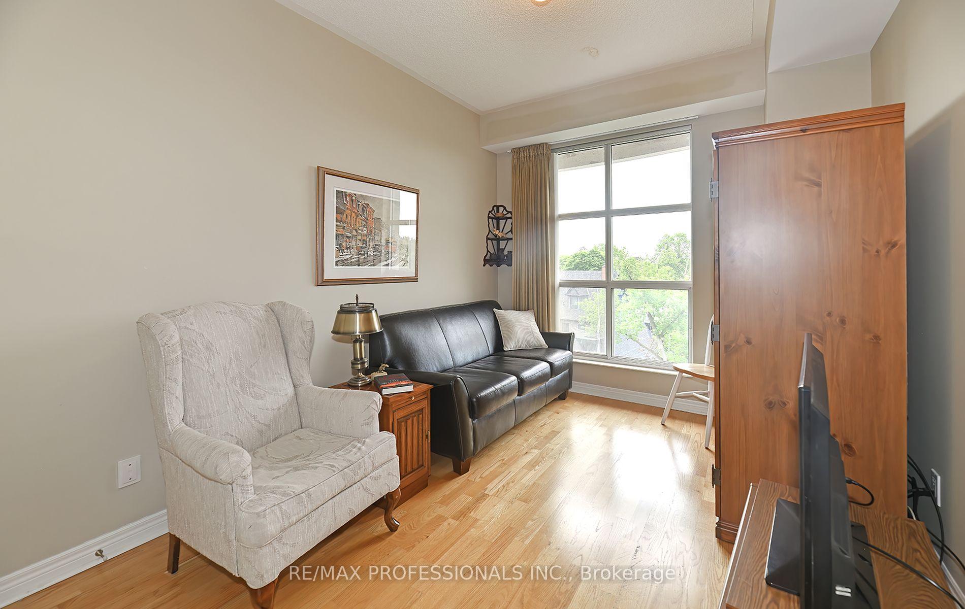 3 Bedrooms Condo at 3085 Bloor, Toronto For sale