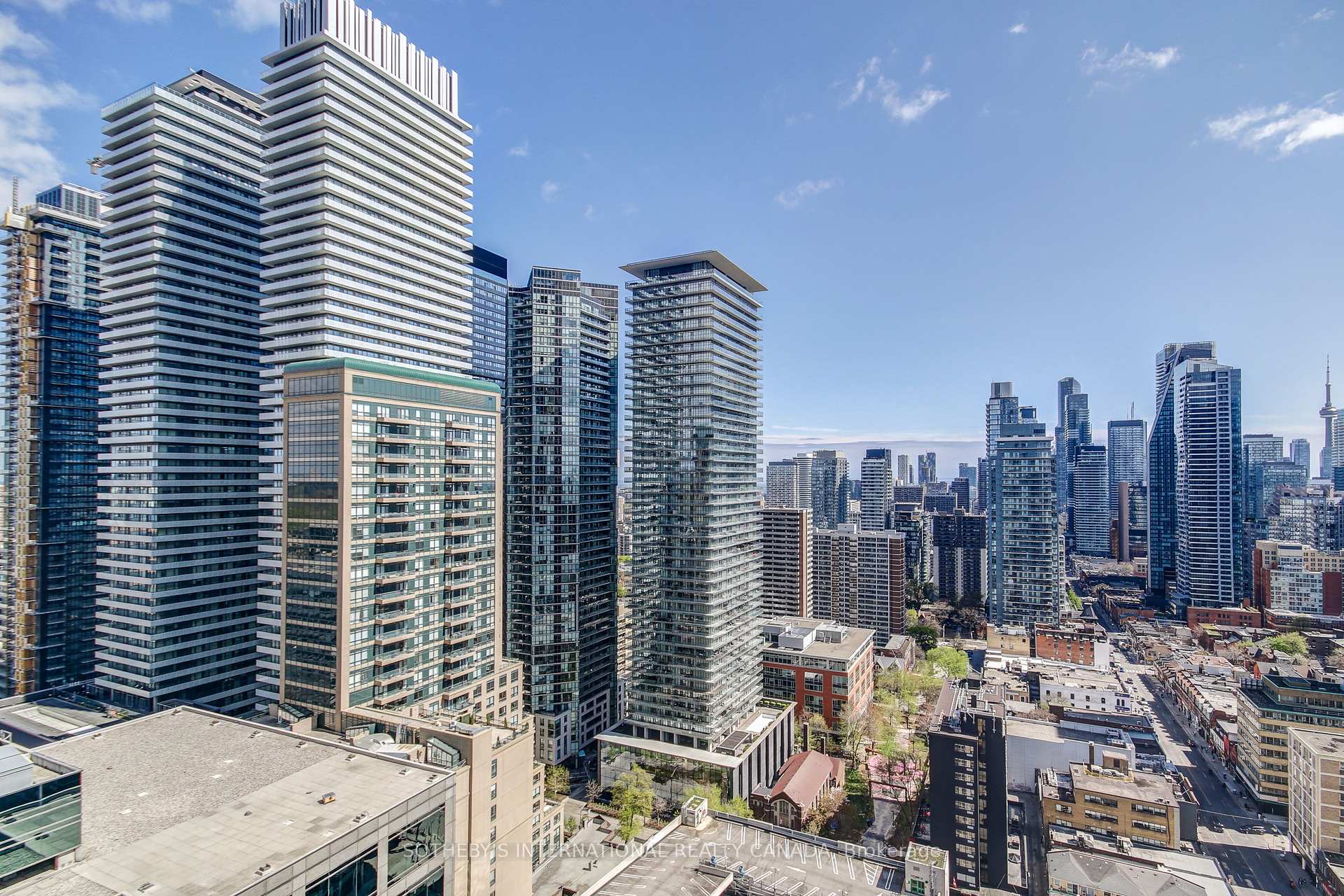 2 Bedrooms Condo at 1 Bloor, Toronto For sale