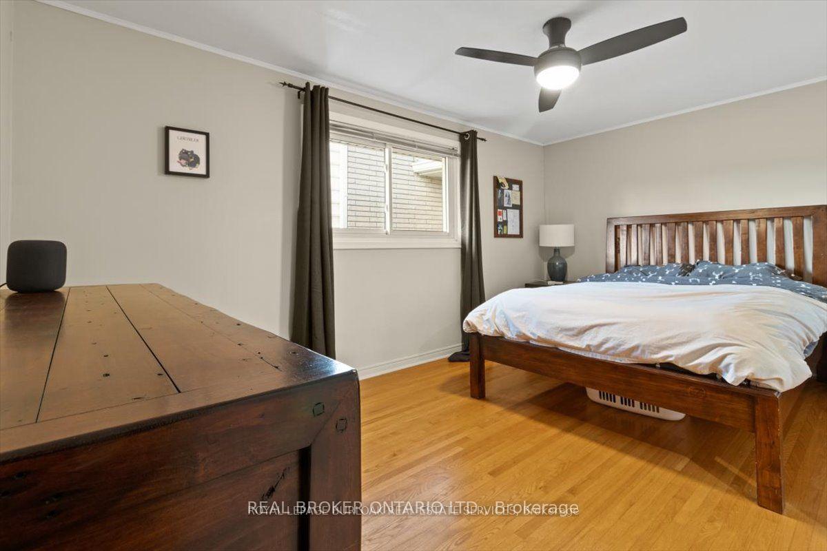 2 Bedrooms Condo at 11 Colmar, Hamilton For sale
