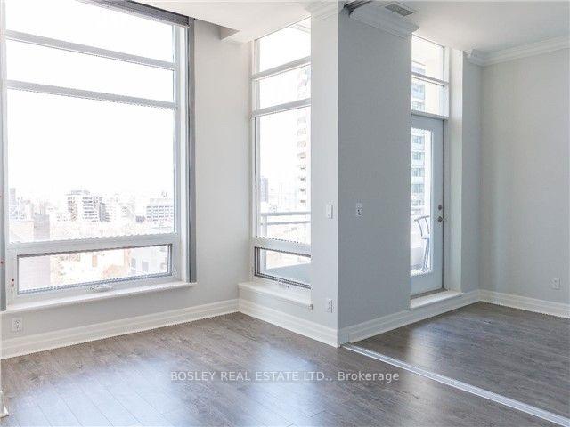 1 Bedroom Condo at 8 Scollard, Toronto For sale