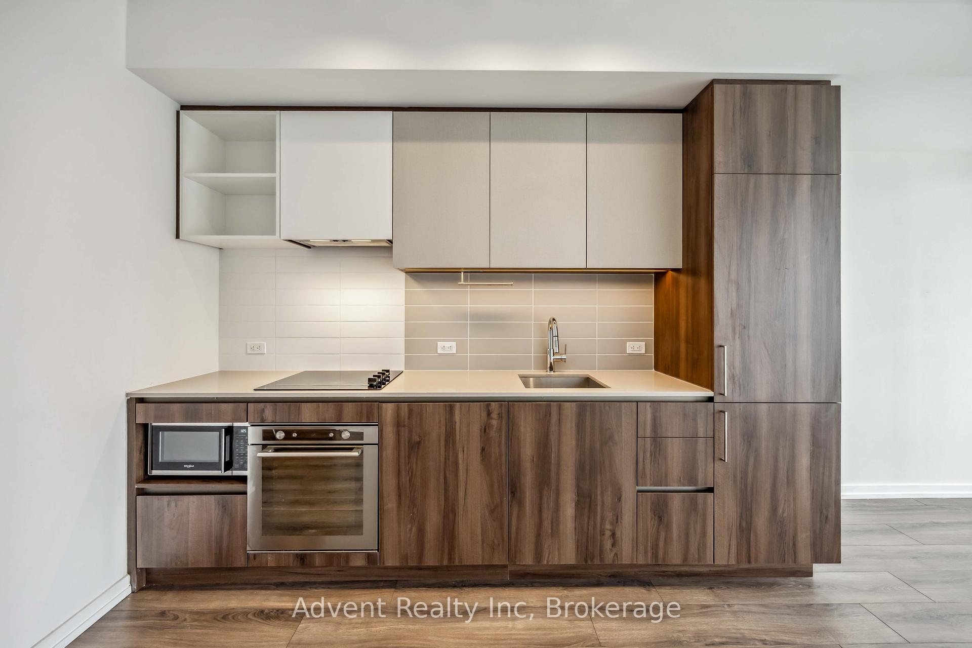 2 Bedrooms Condo at 7890 Jane,  Vaughan For sale
