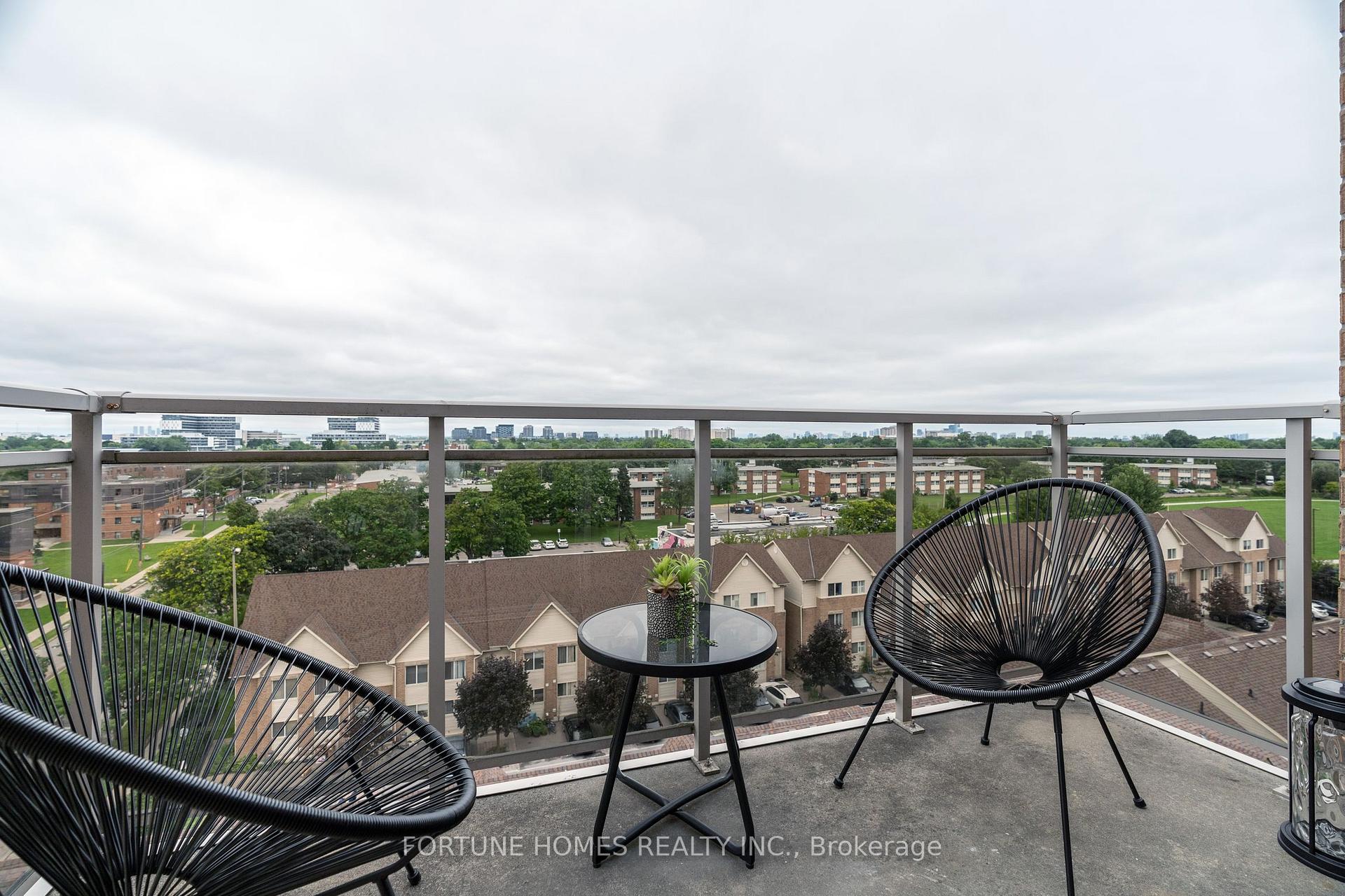 2 Bedrooms Condo at 650 Lawrence, Toronto For sale