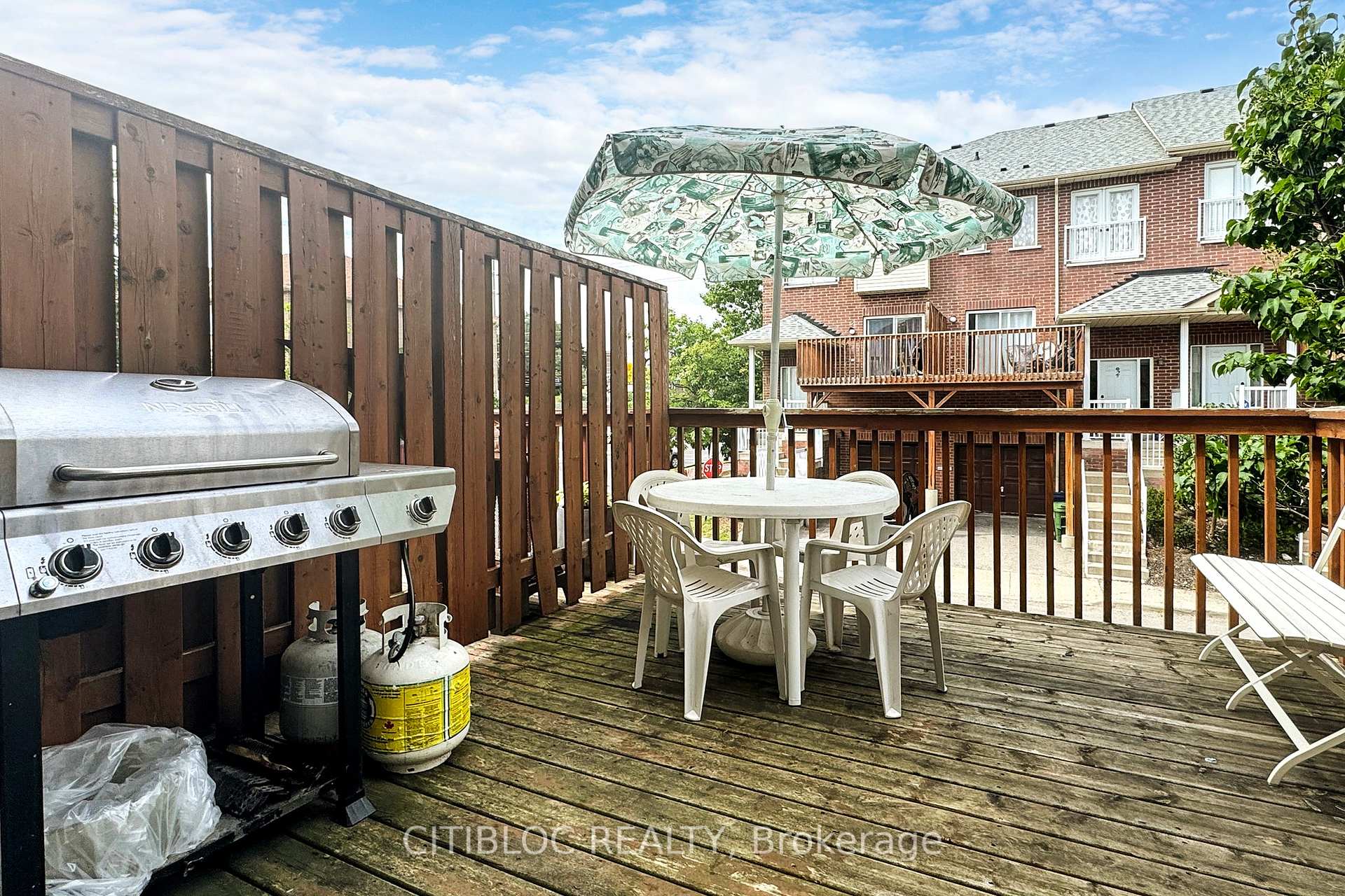 4 Bedrooms Condo at 3029 Finch, Toronto For sale