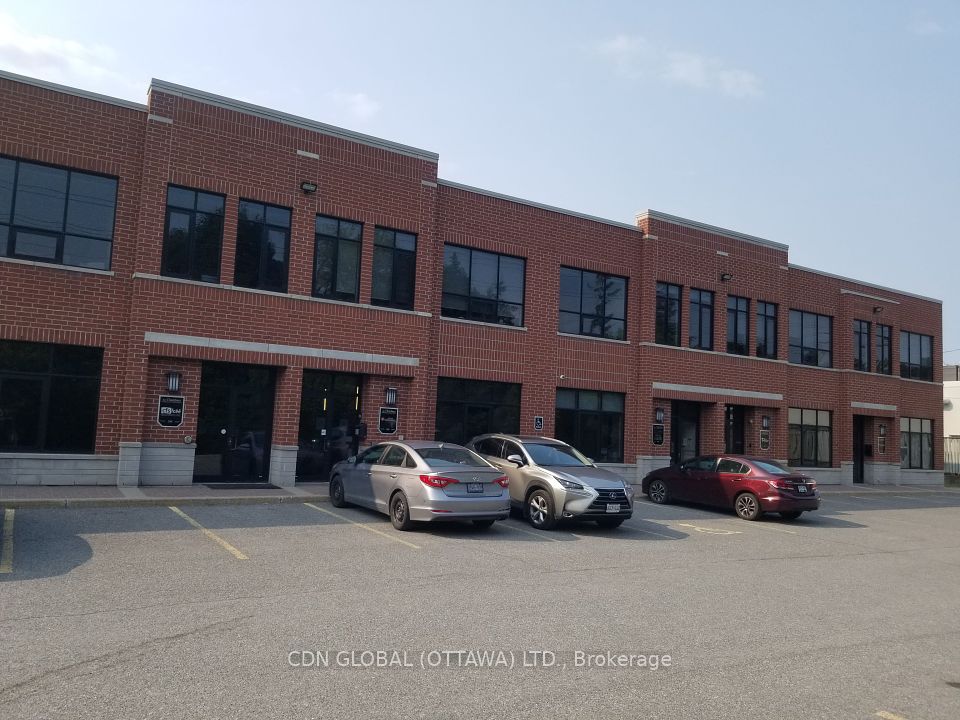2725 Queensview