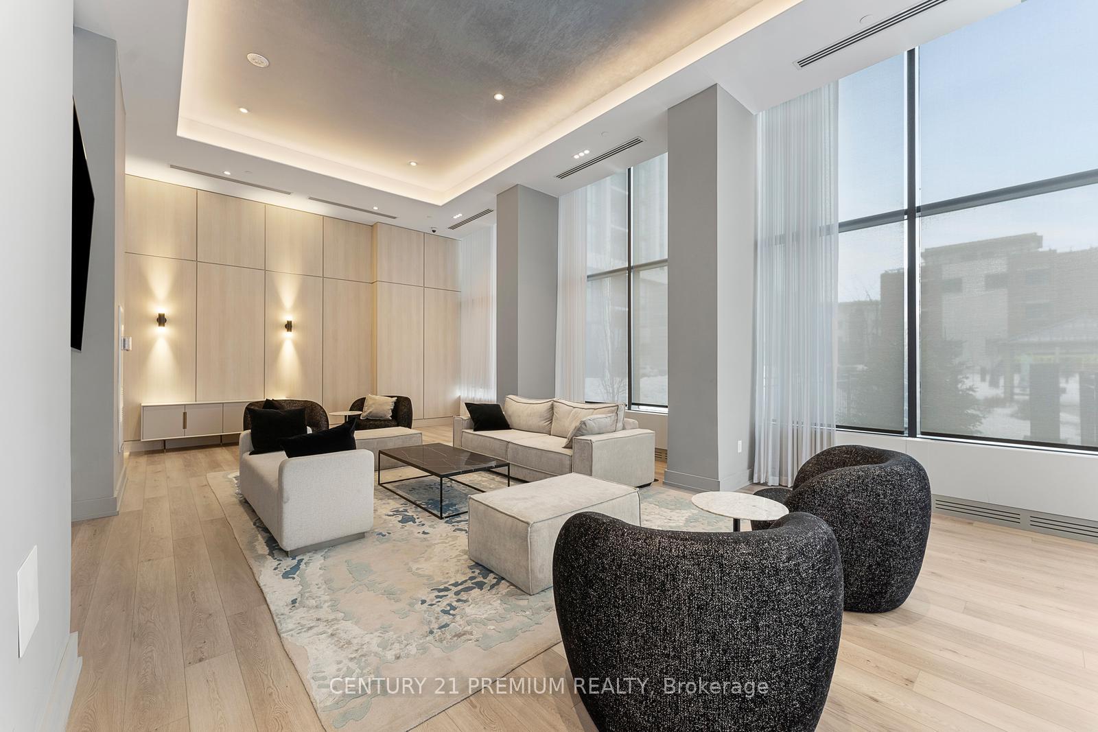 3 Bedrooms Condo at 1063 Douglas Mccurdy Comm, Mississauga For sale