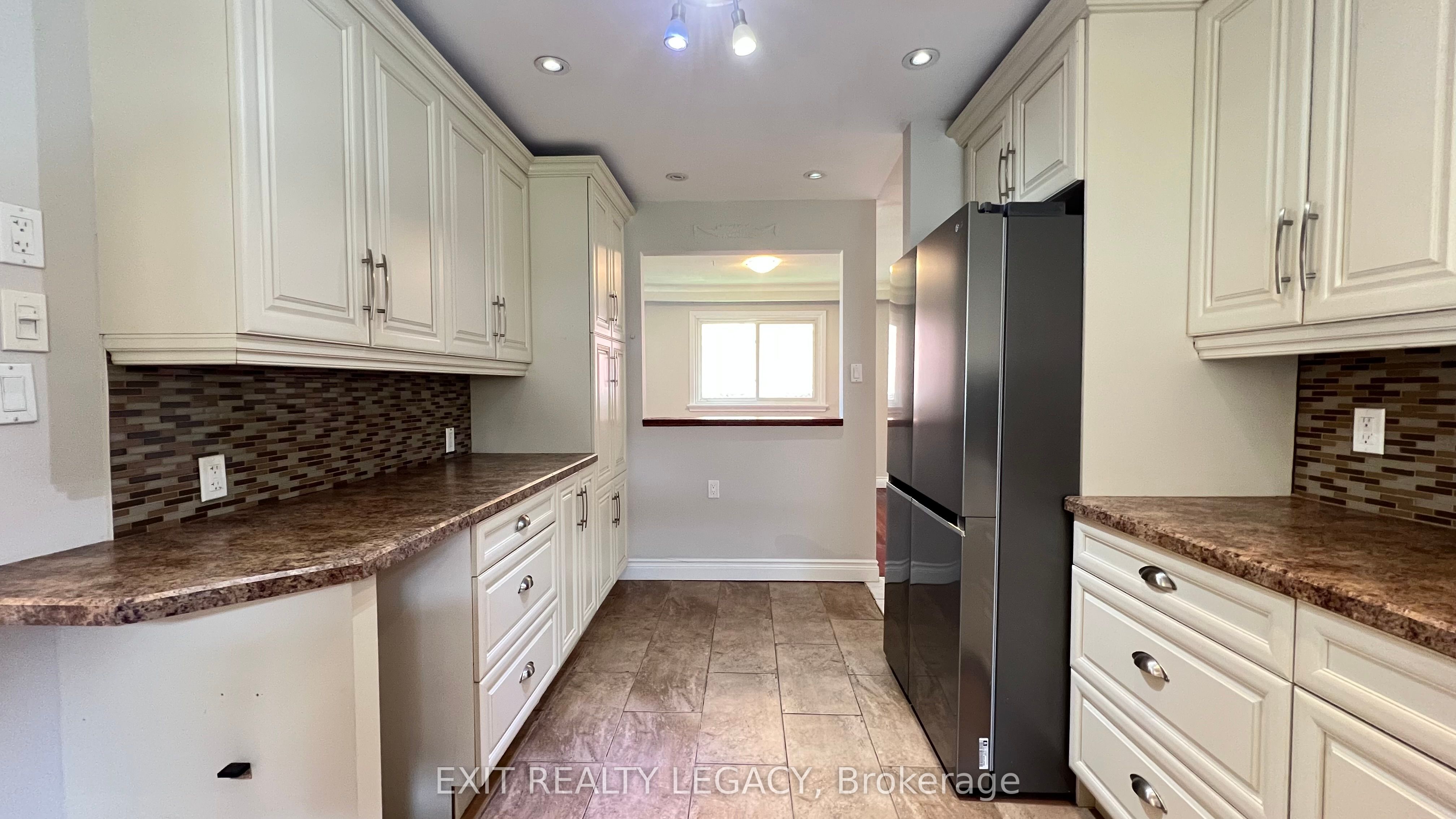 89 Bond Crescent