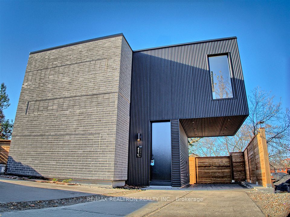 421 Silverthorn