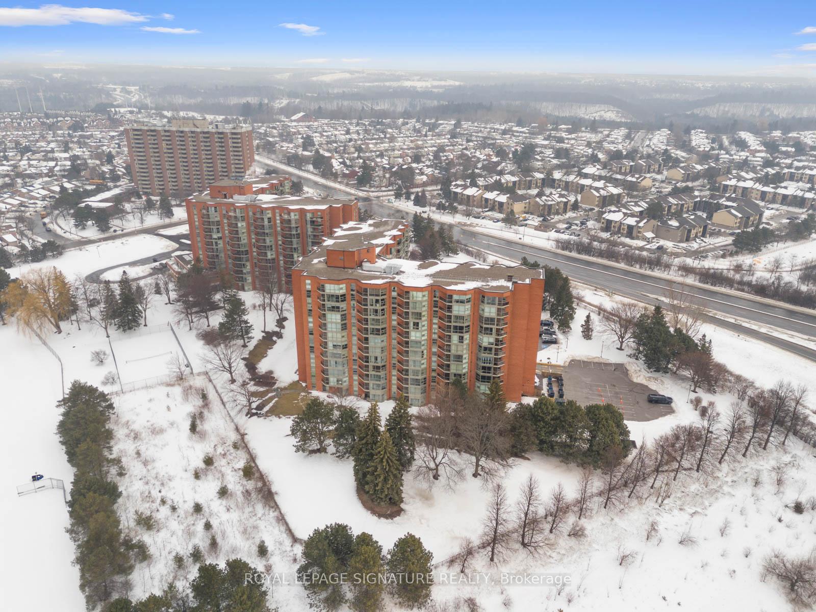 2 Bedrooms Condo at 20 Dean Park, Toronto For sale