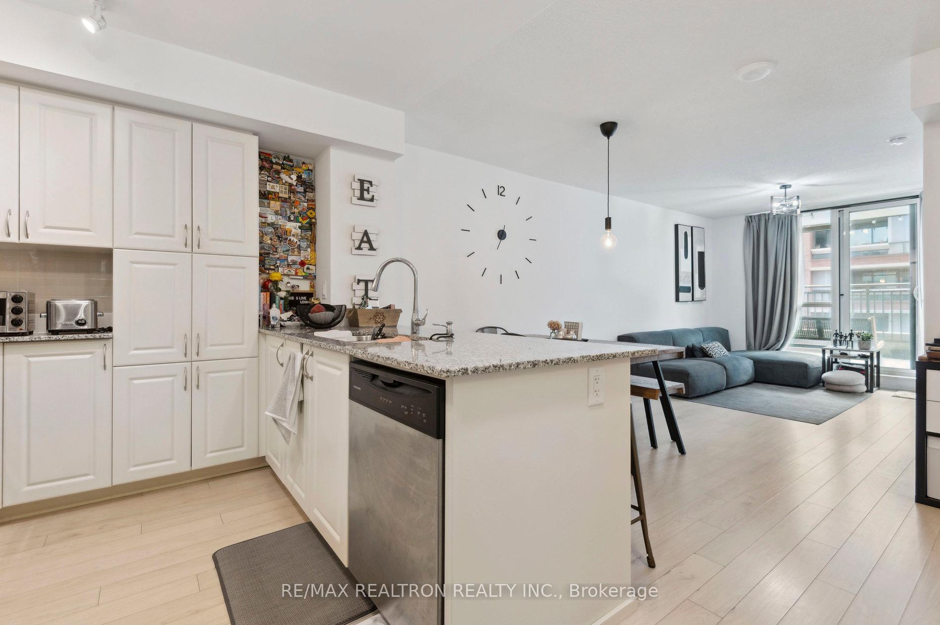2 Bedrooms Condo at 3091 Dufferin, Toronto For sale