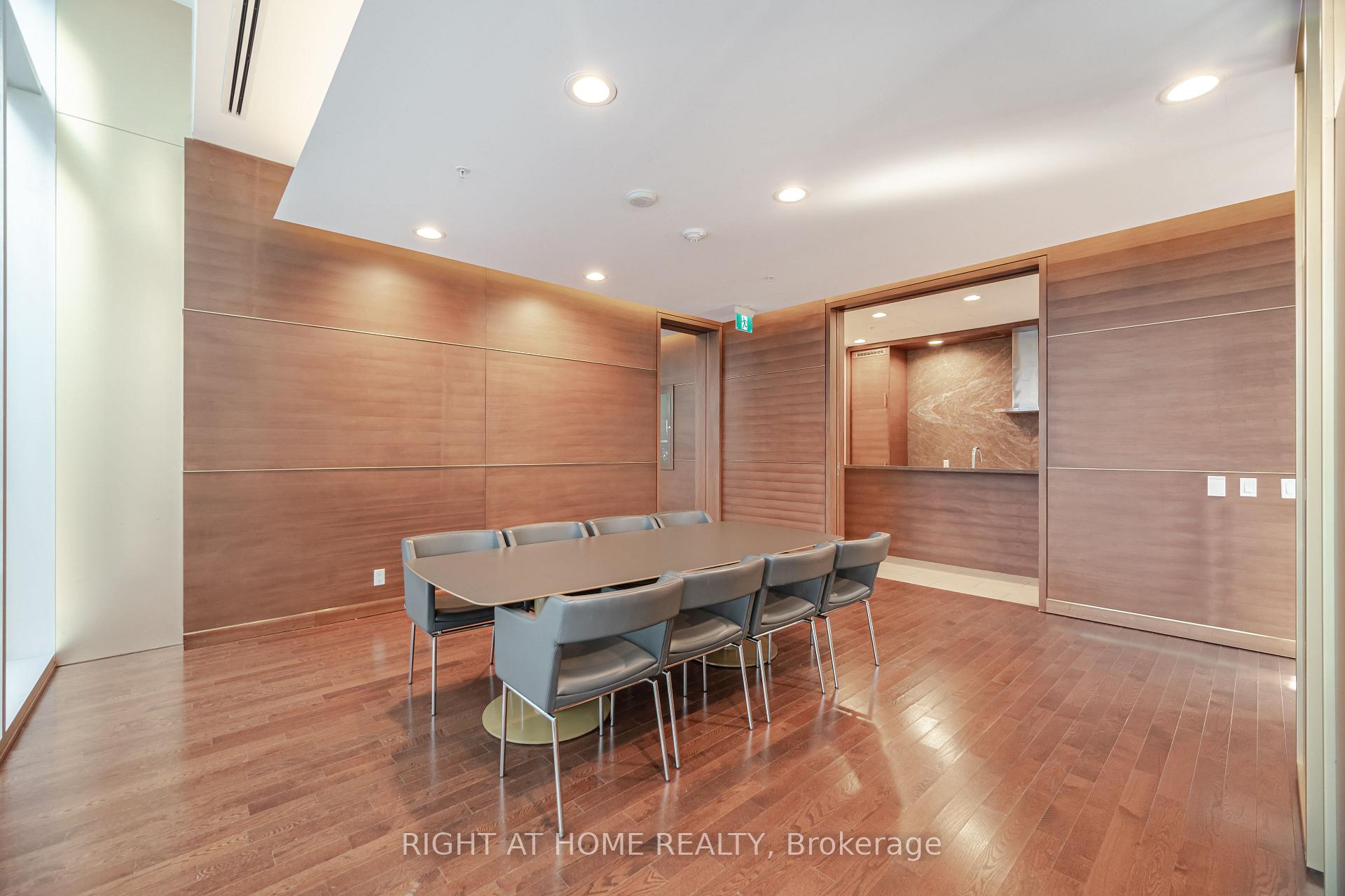 1 Bedroom Condo at 455 Front, Toronto For sale