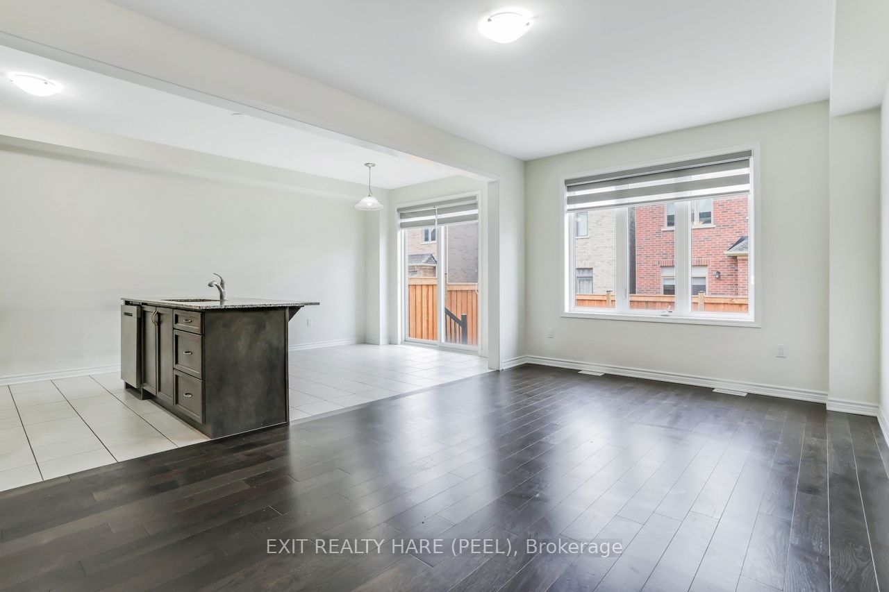 40 Speckled Alder Street
