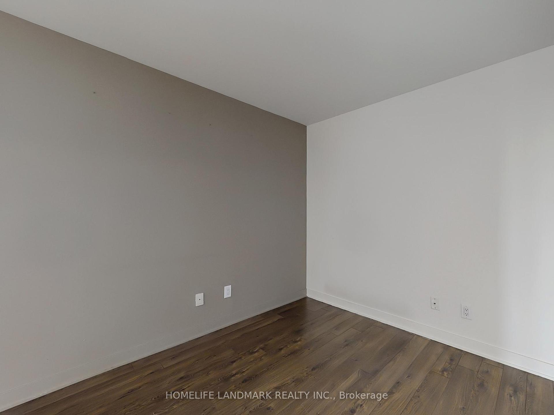 3 Bedrooms Condo at 110 Charles, Toronto For sale