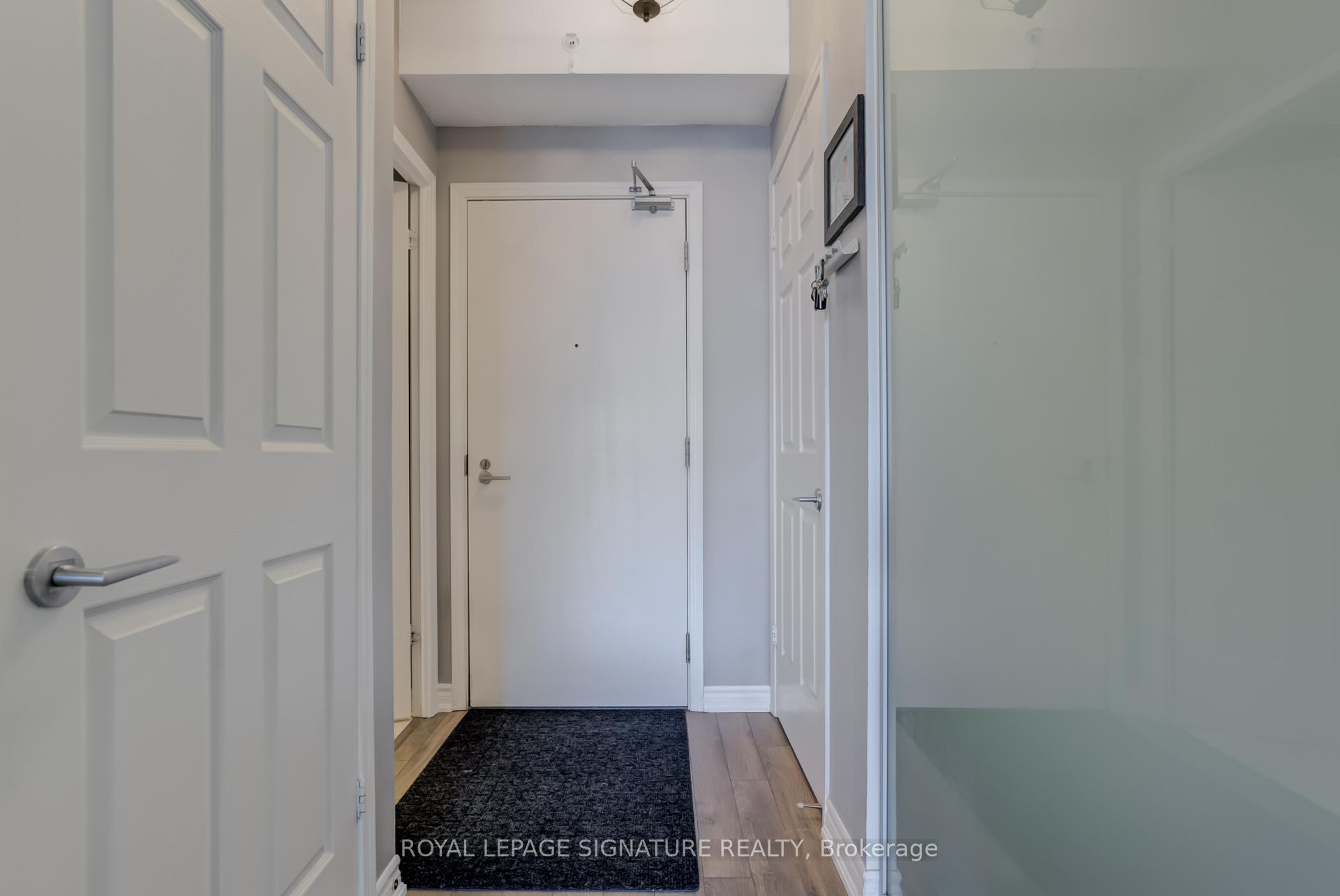 2 Bedrooms Condo at 15 James Finlay, Toronto For sale
