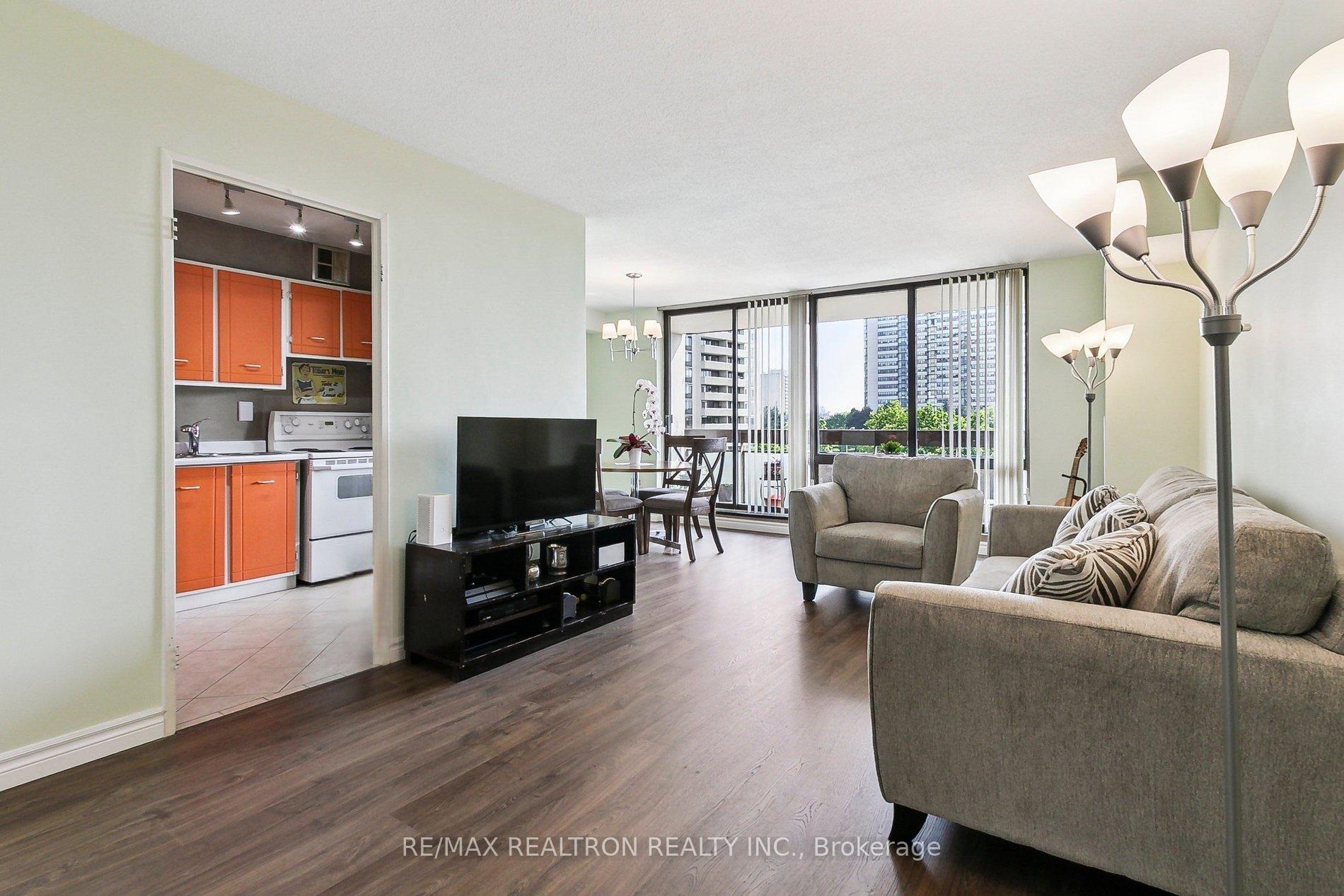 1 Bedroom Condo at 350 Seneca Hill, Toronto For sale