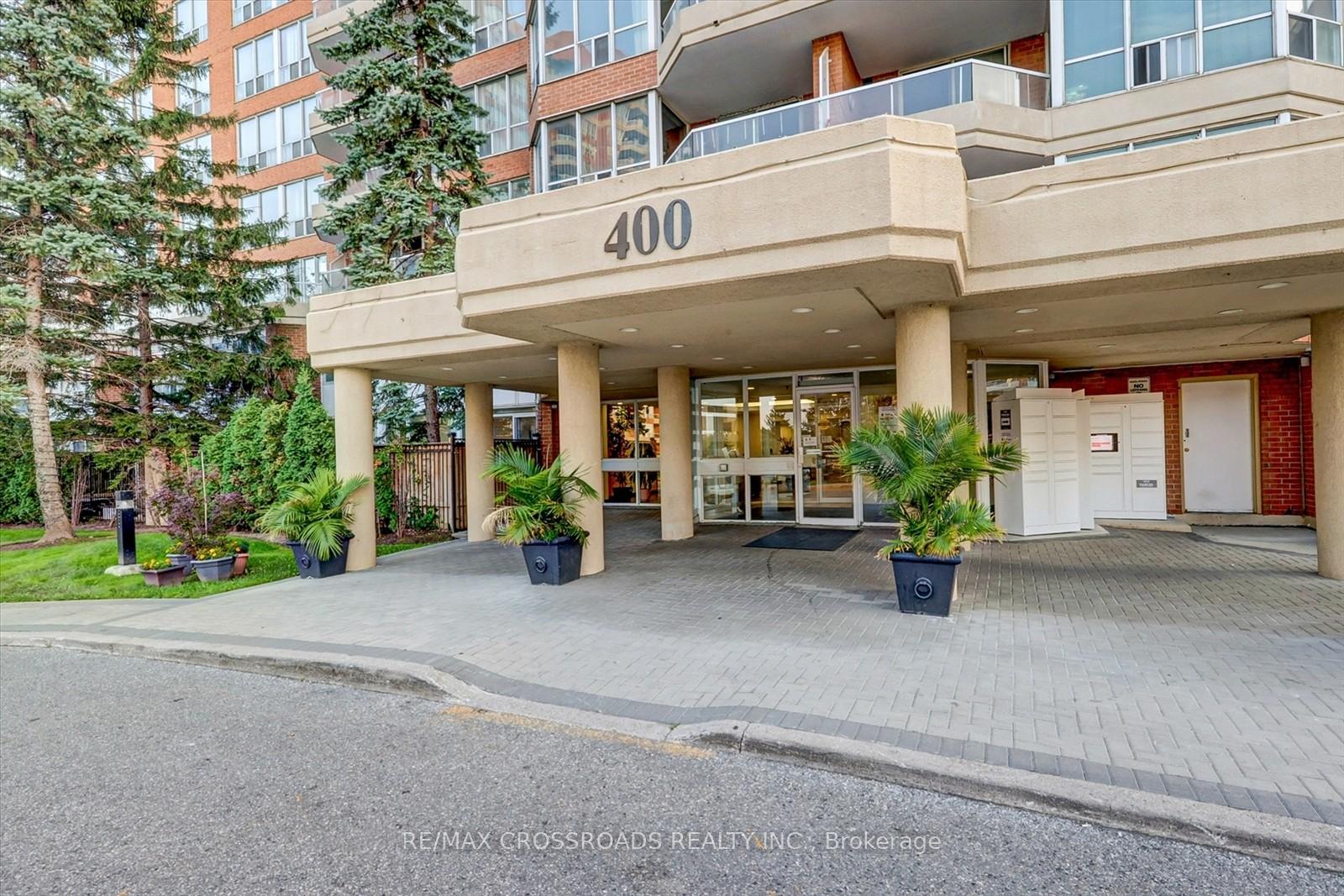 2 Bedrooms Condo at 400 Mclevin, Toronto For sale