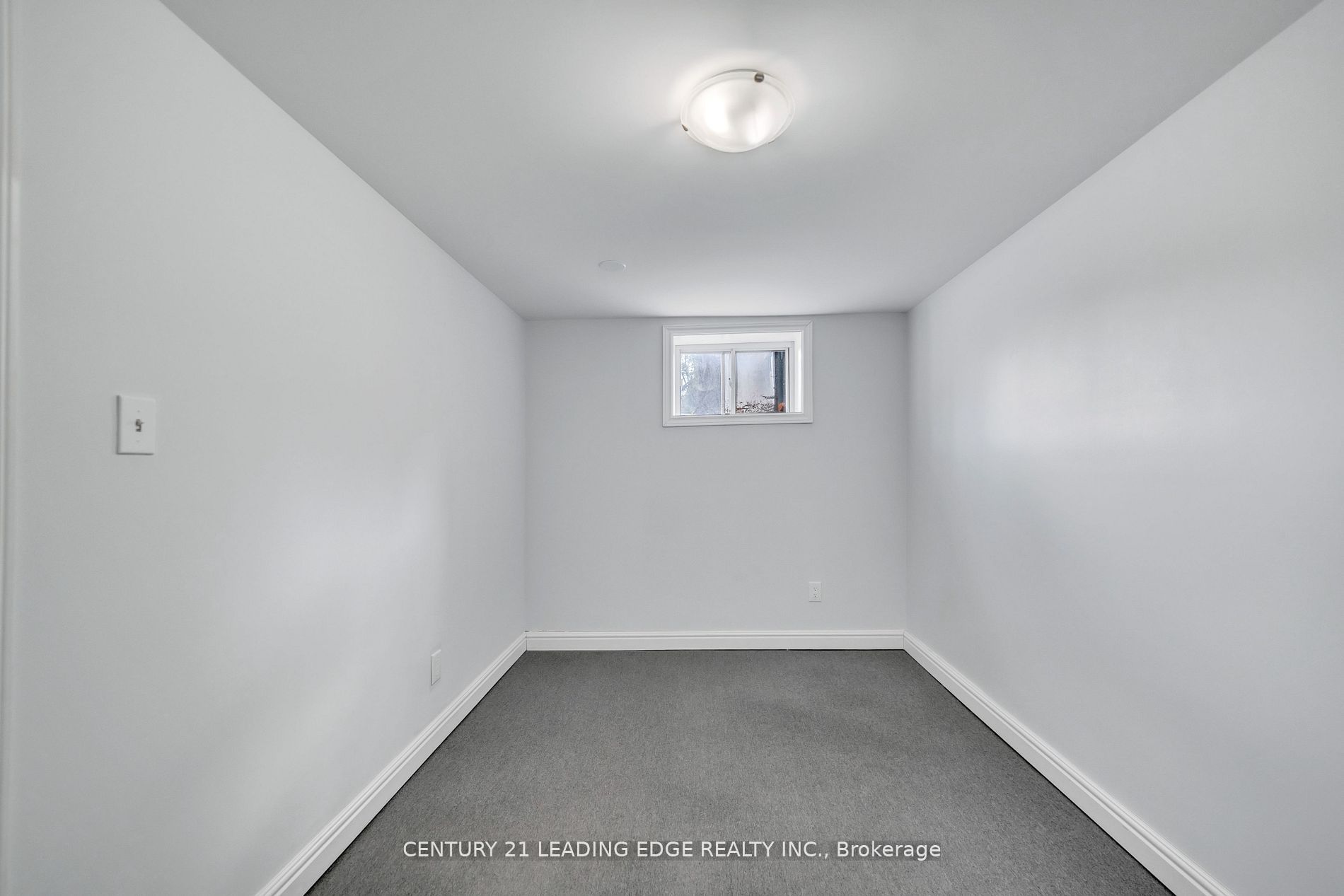 21 Rossander Court