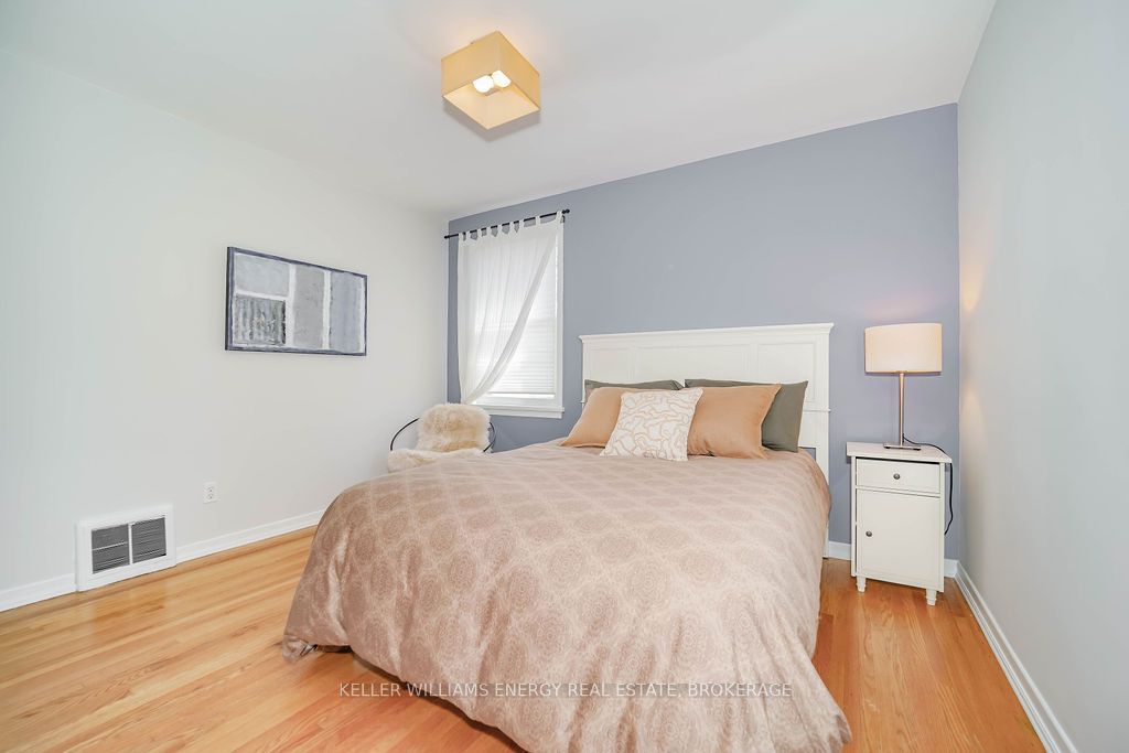 71 Pontiac Avenue