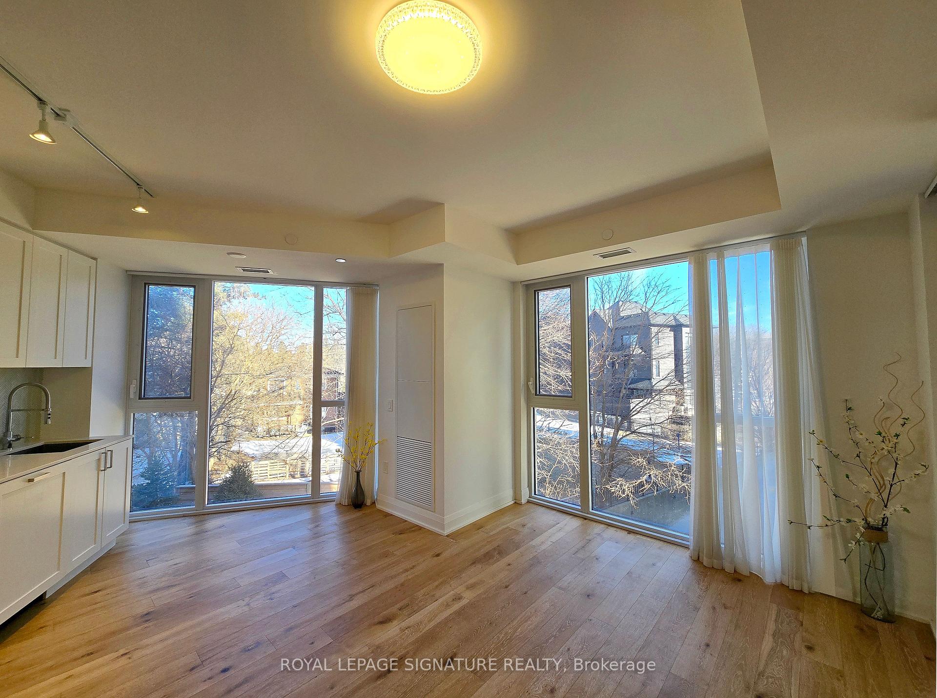 2 Bedrooms Condo at 293 The Kingsway,  Toronto For sale