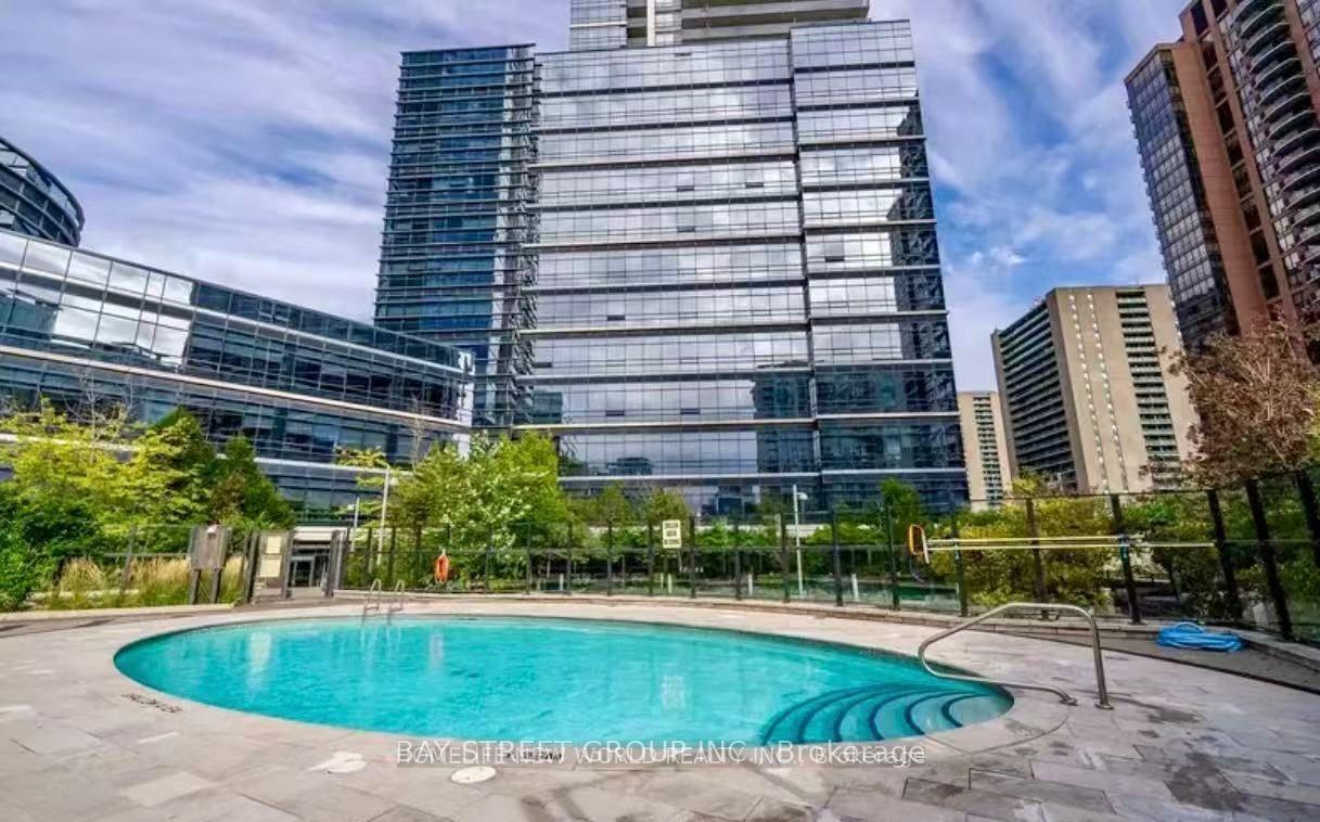 1 Bedroom Condo at 5 Sheppard, Toronto For sale