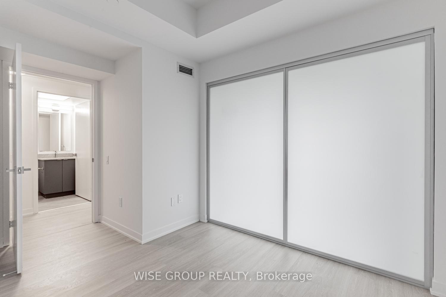 1 Bedroom Condo at 500 Wilson, Toronto For sale