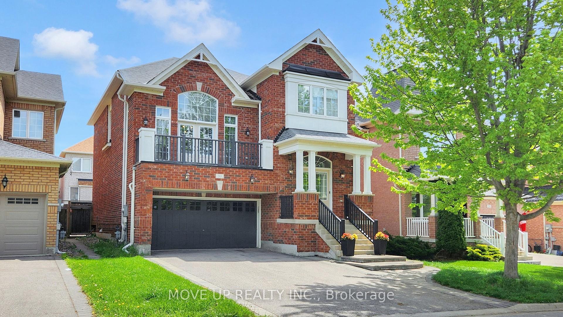 30 Hoppington Avenue, Whitchurch-Stouffville, ON L4A 0K7