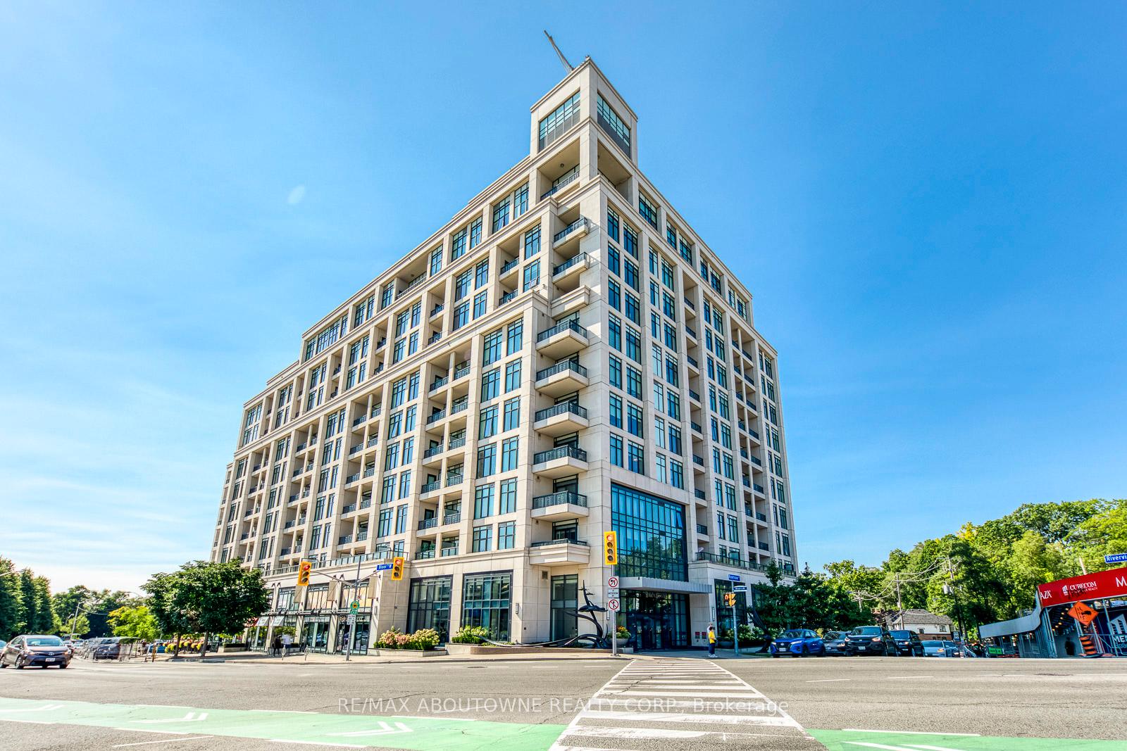 2 Bedrooms Condo at 1 Old Mill, Toronto For sale