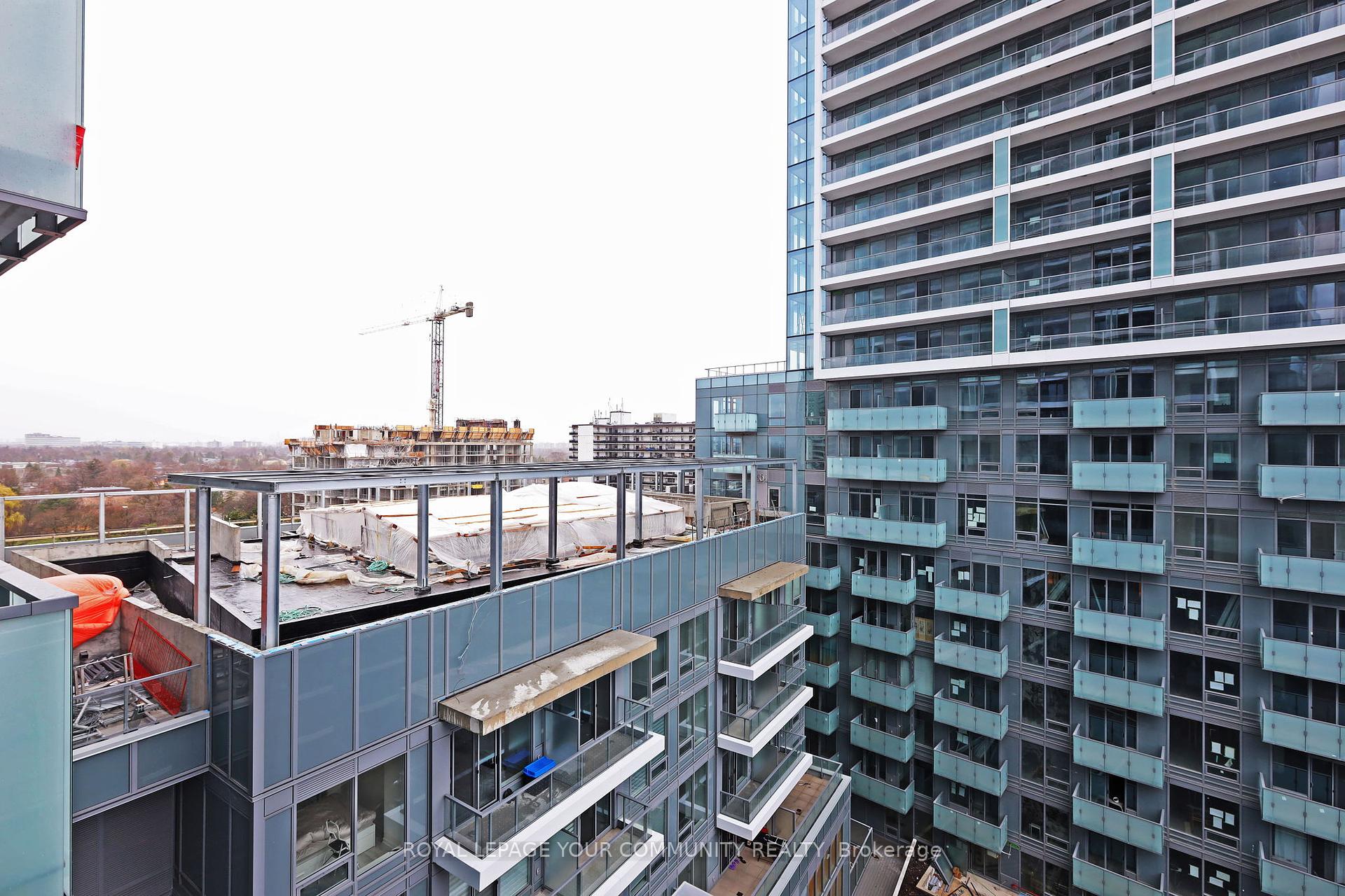 2 Bedrooms Condo at 8 Olympic Garden, Toronto For sale