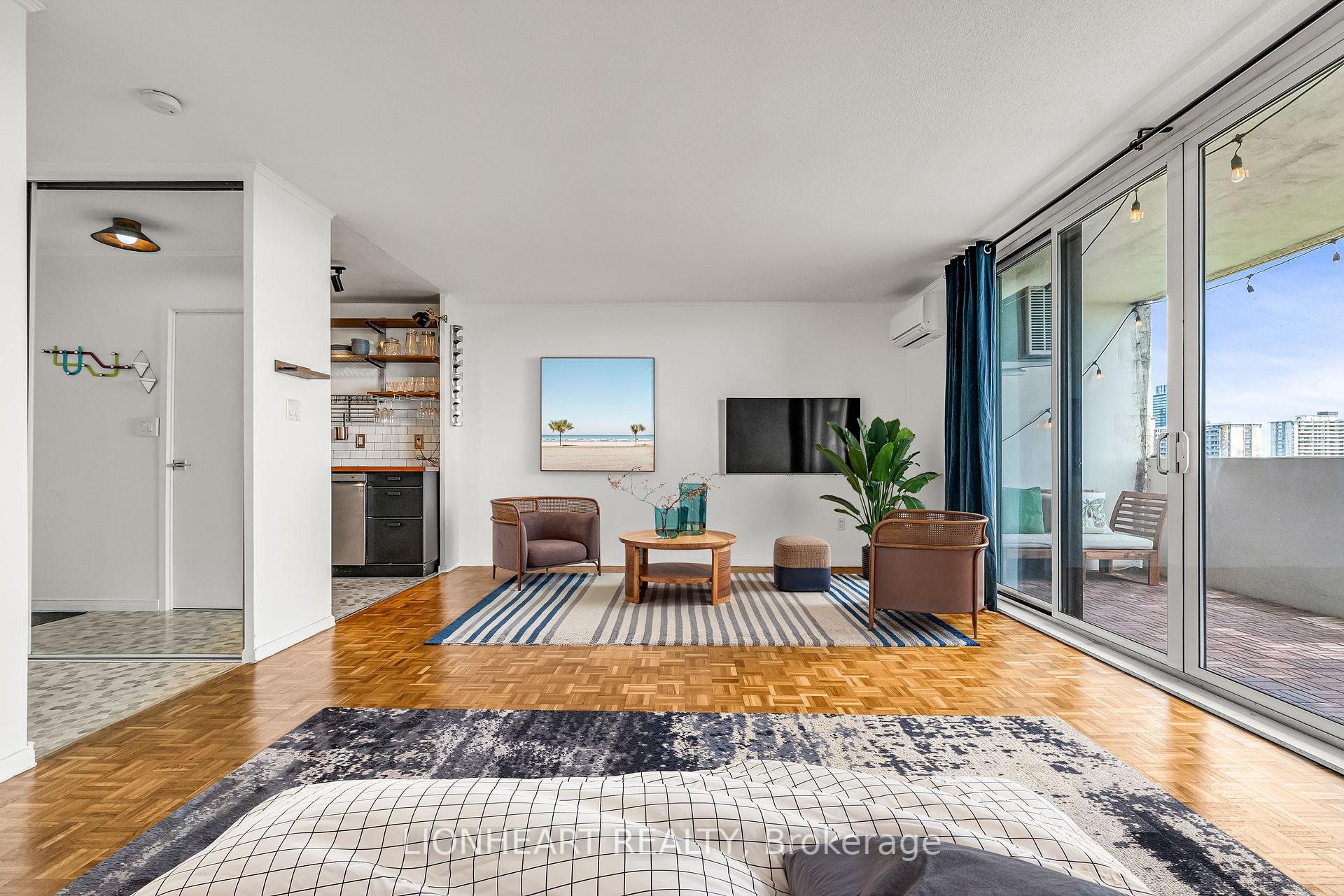 Condo at 40 Homewood, Toronto For sale