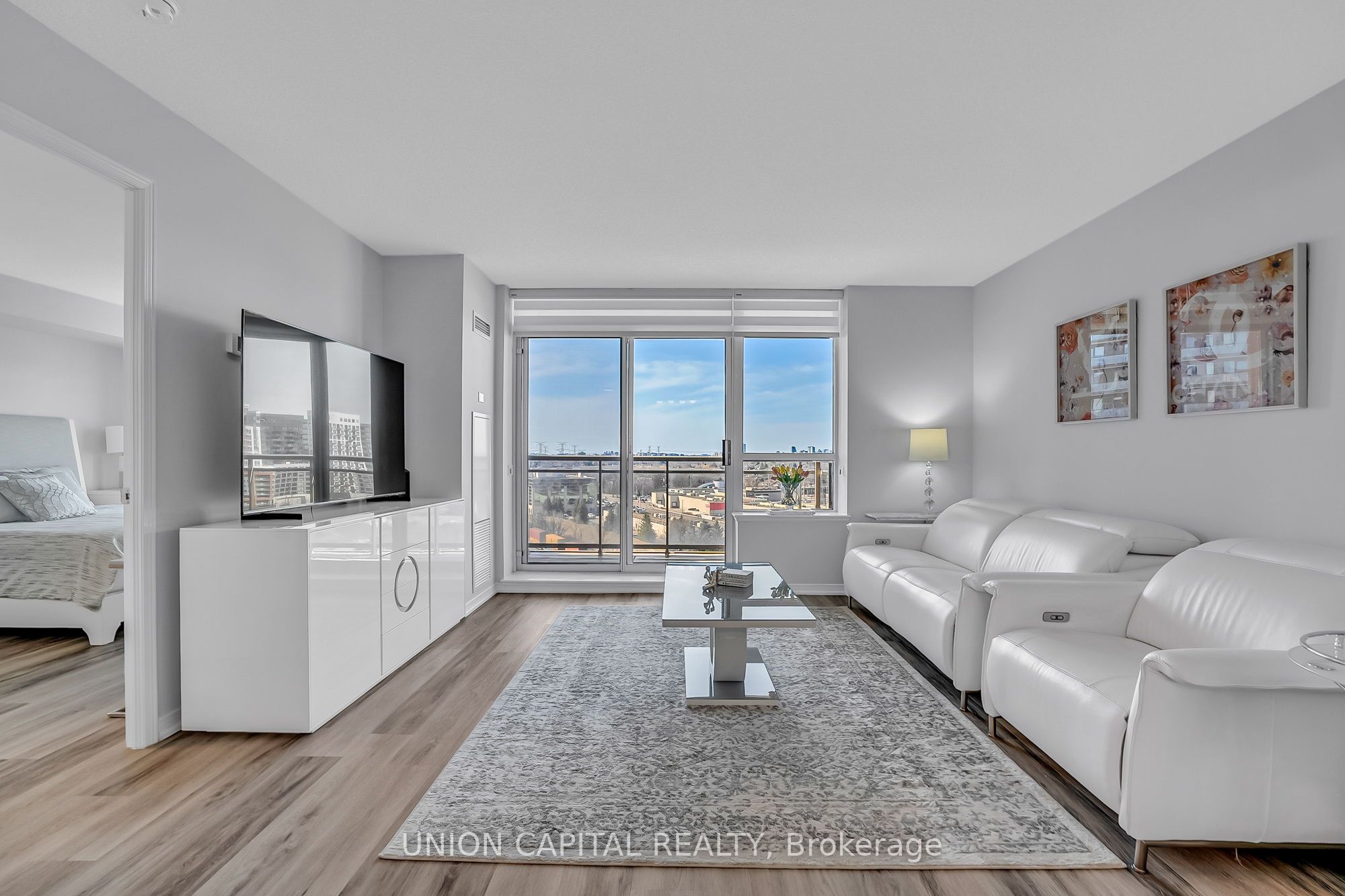 75 King William Crescent, #1010