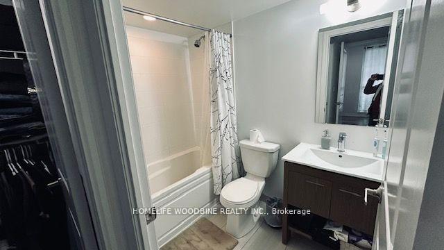 3 Bedrooms Condo at 80 Esther Lorrie, Toronto For sale