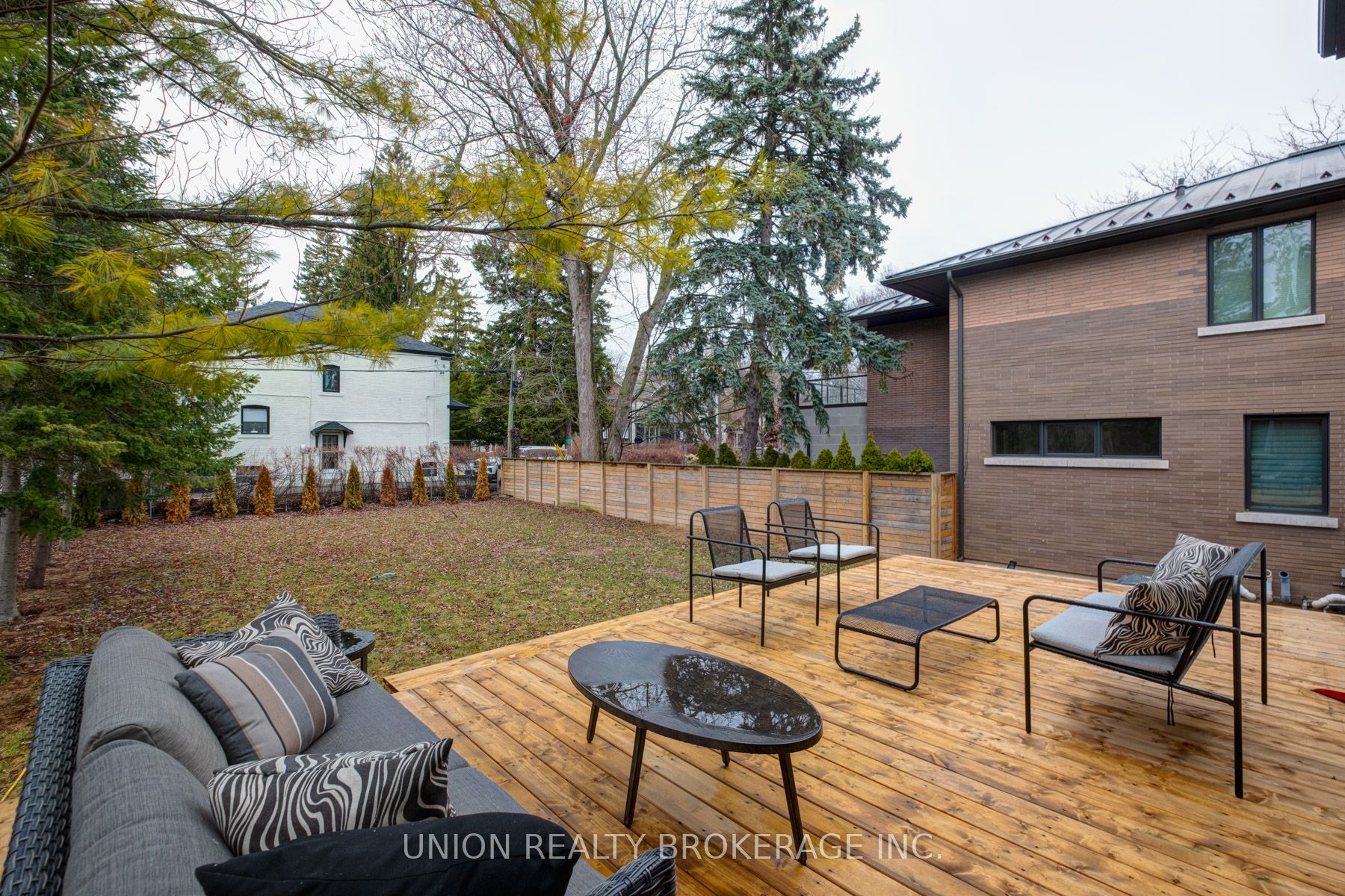 22 Cliffcrest Drive